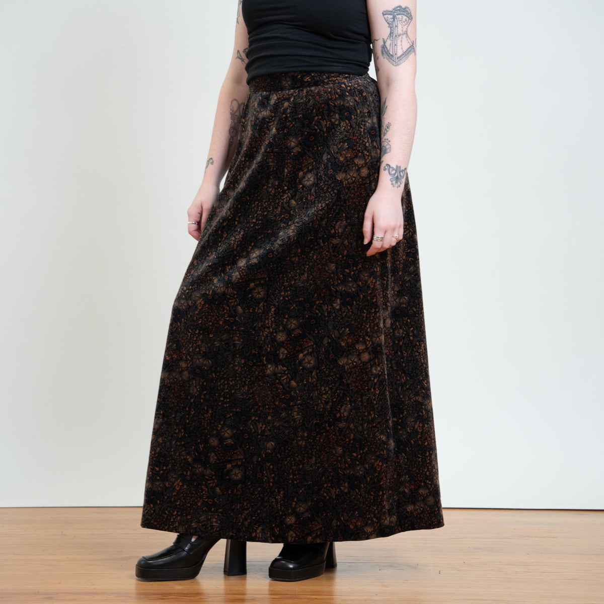 Vintage 70s Dark Floral Velvet Maxi Skirt - Medium, 30" Waist | Boho High Waisted A Line Hostess Skirt