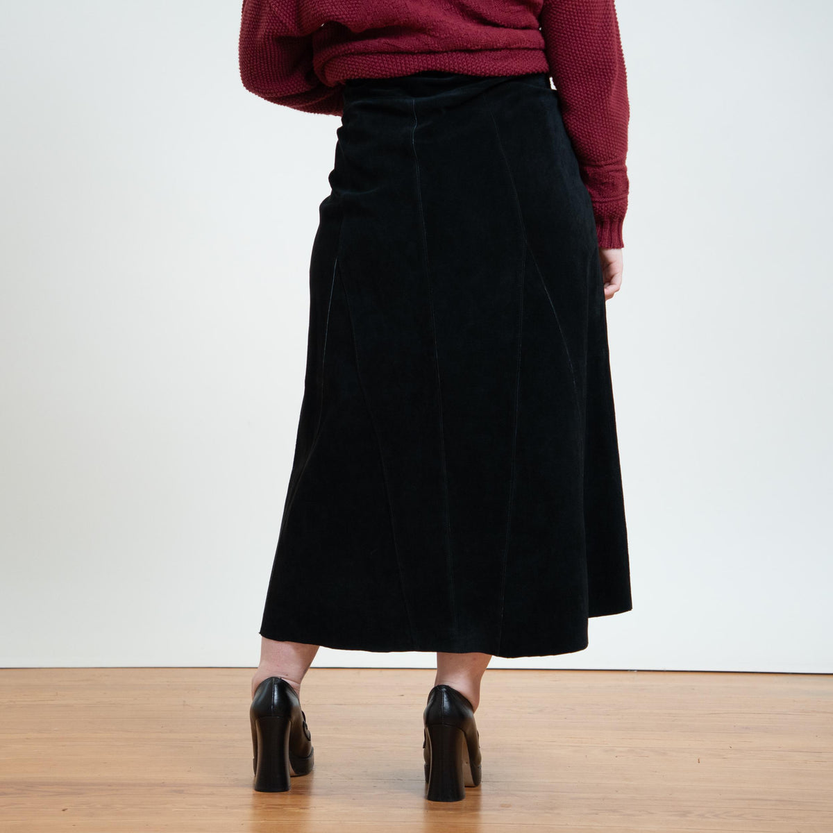 Vintage Y2K Black Suede Witchy Maxi Skirt - Extra Large, 37" Waist | High Waisted Long Leather Skirt