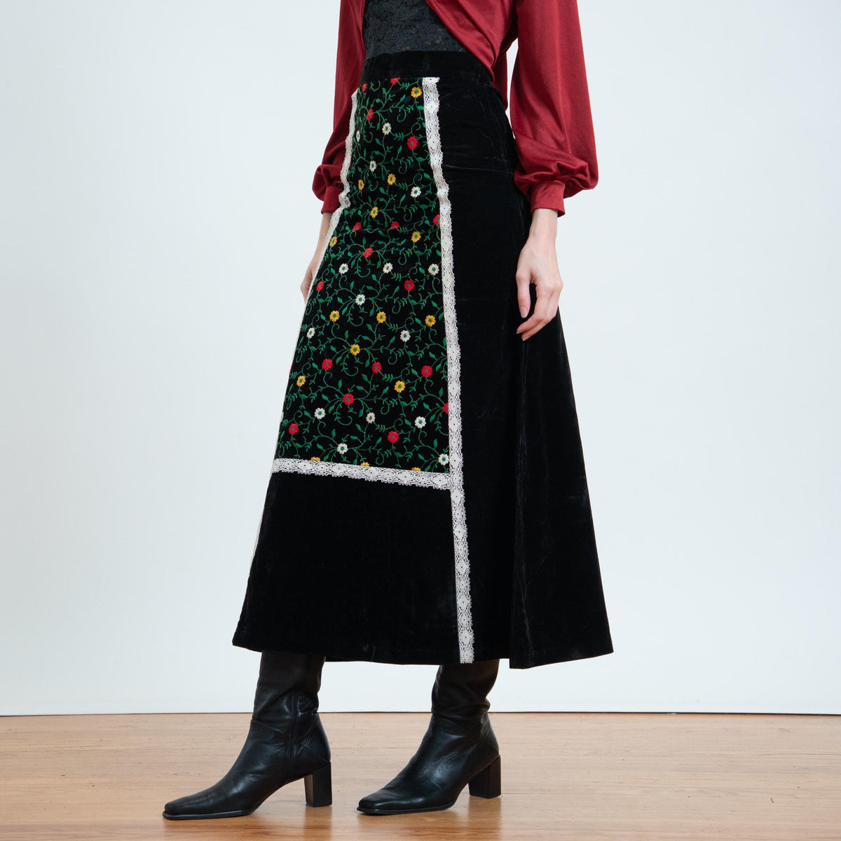 Vintage 70s Black Velvet Embroidered Floral Maxi Skirt - Extra Small, 24" Waist | Boho Folk Prairie Skirt