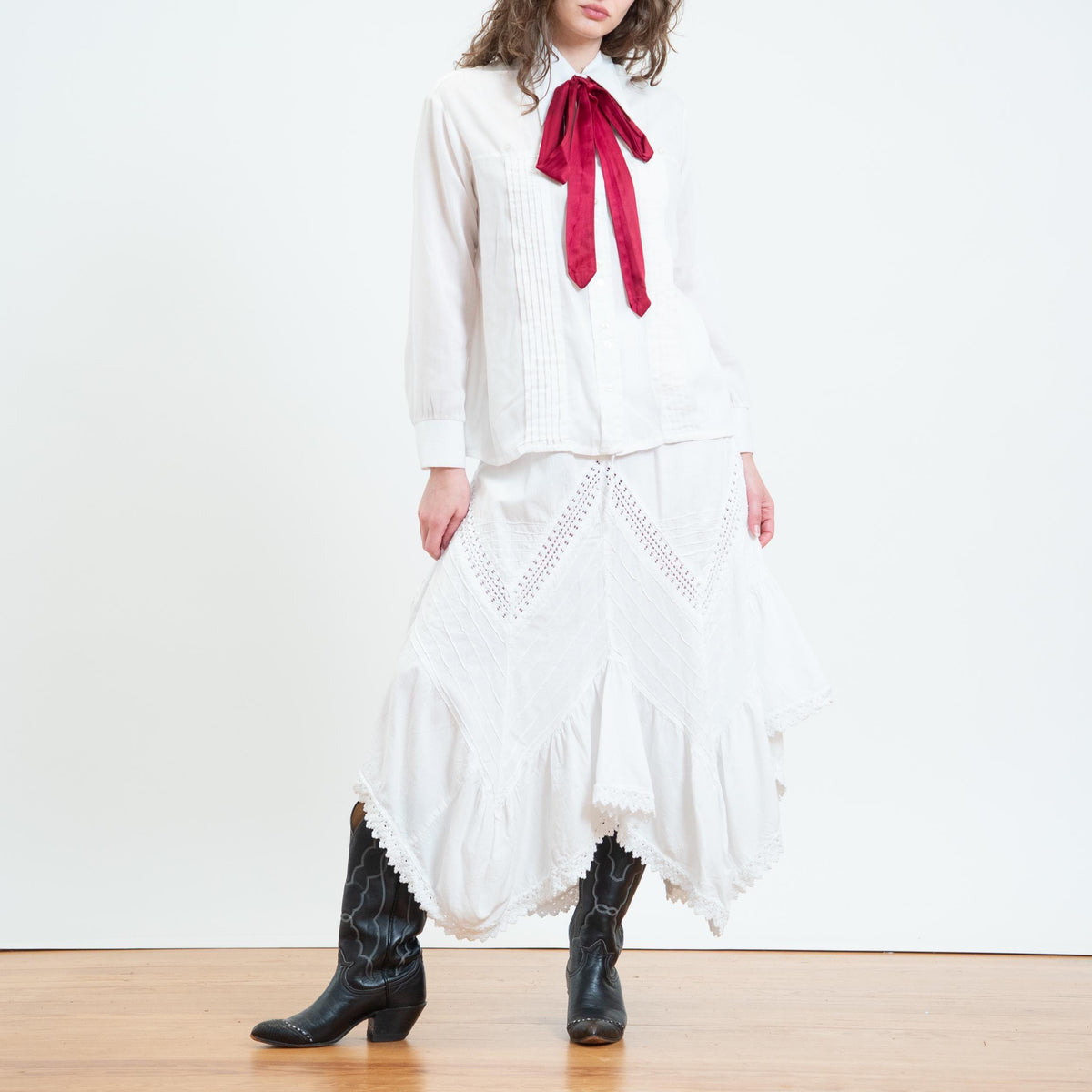 Vintage Y2K White Cotton Scarf Hem Maxi Skirt - Small to Medium | Boho Crochet Trim Whimsy Fairy Skirt
