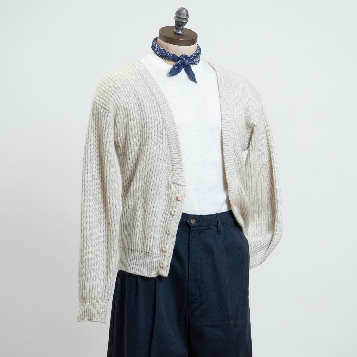 Vintage 80s Beige Knit V-Neck Cardigan - Medium | Ribbed Button Up Sweater
