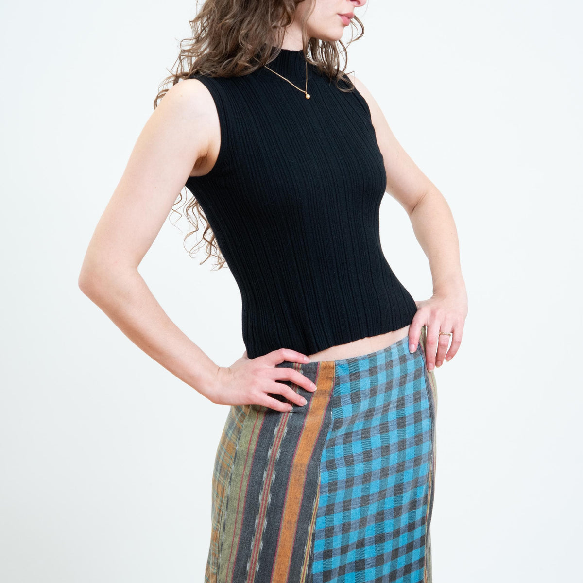 Vintage 90s Black Ribbed Mockneck Top - Small | Minimalist Sleeveless Cropped Tank