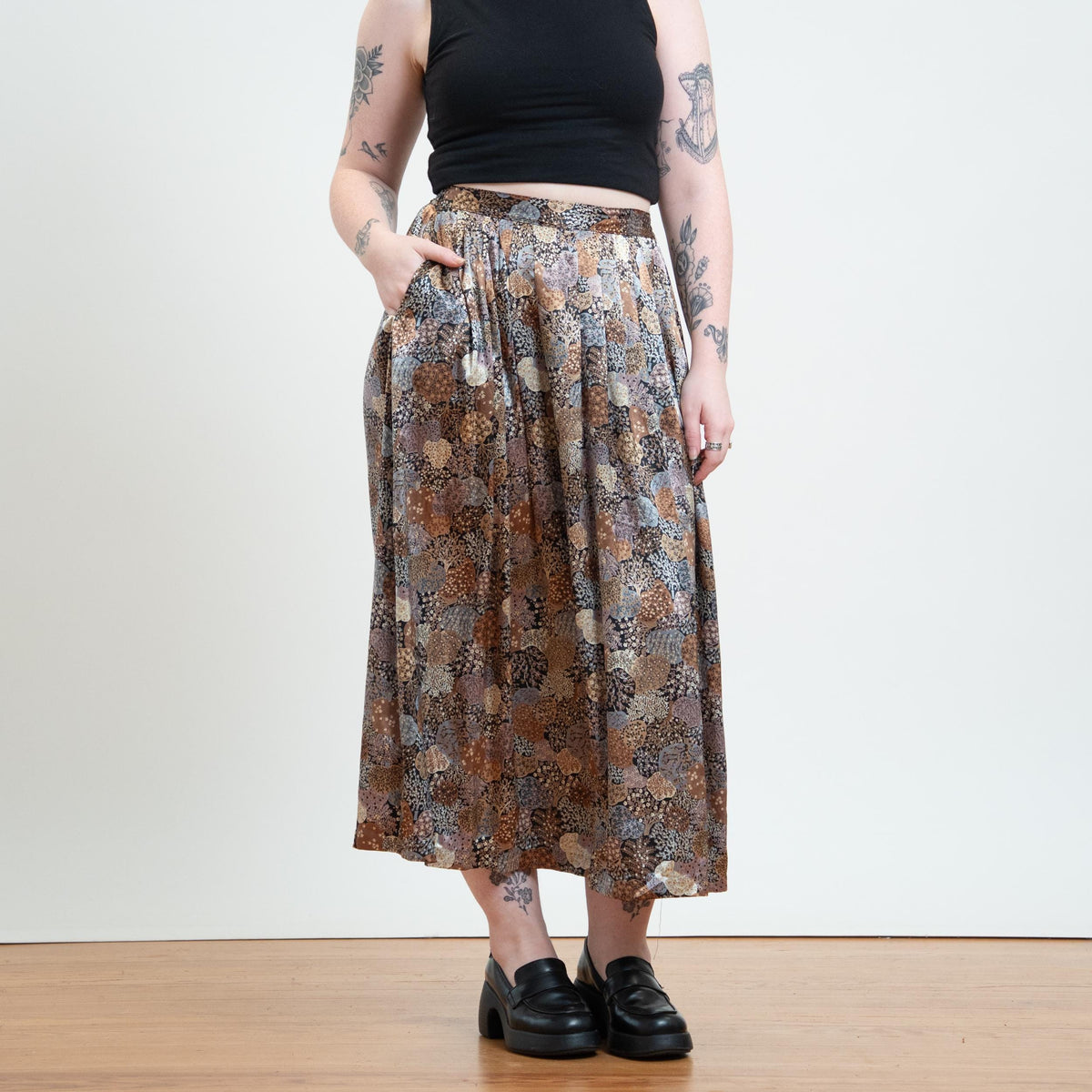 Vintage 80s Tree Print Satin Midi Skirt - Medium | Boho Floral High Waisted Pleated Skirt