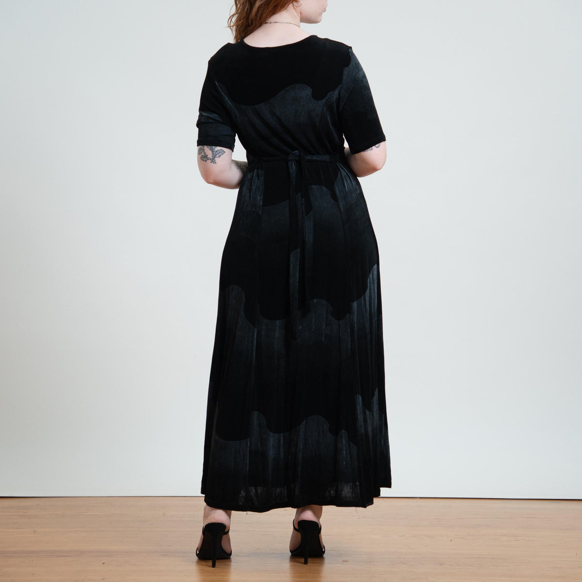 Vintage 90s Black Wave Op Art Slinky Maxi Dress - Large | Stretchy Tie Back Grunge Dress