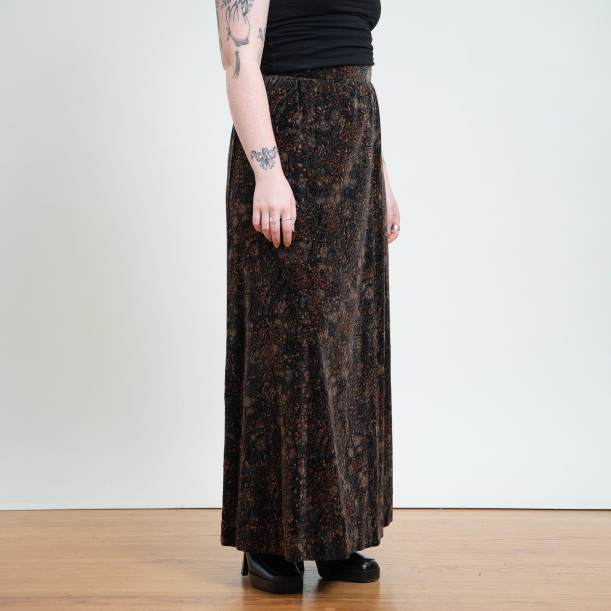 Vintage 70s Dark Floral Velvet Maxi Skirt - Medium, 30" Waist | Boho High Waisted A Line Hostess Skirt