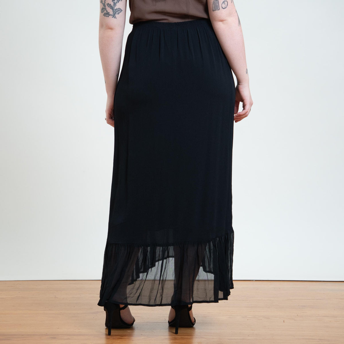 Vintage 90s Black Witchy High-Low Hem Maxi Skirt - Medium to Large | Boho Gothic Chiffon Ruffle Skirt
