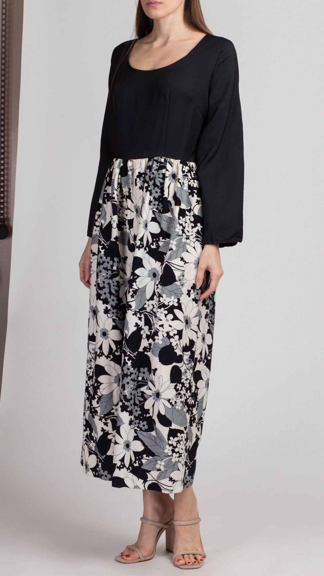 70s Black & White Floral Maxi Dress - Medium to Large | Vintage Long Sleeve Two Tone A Line Dress