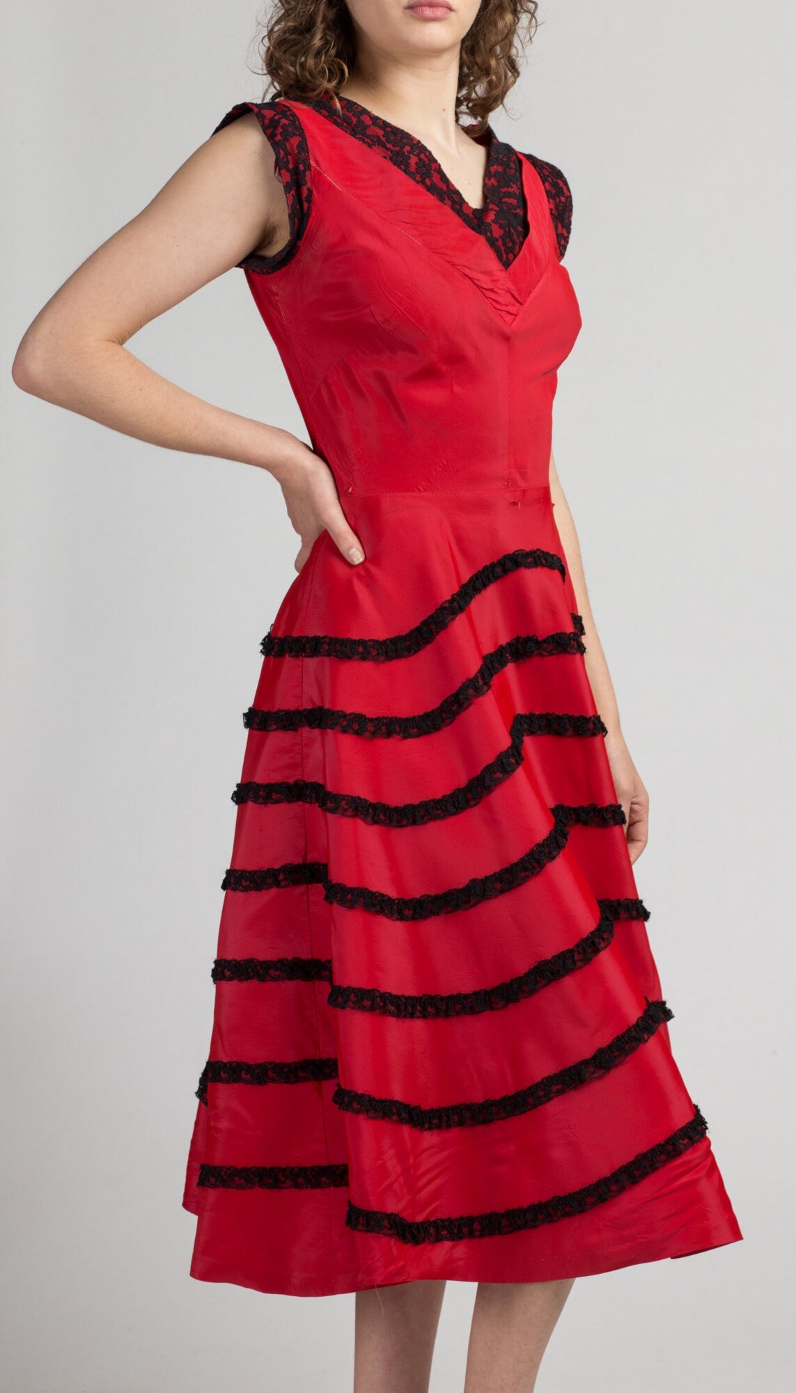 Vintage 1940s Red Lace Trim Midi Dress - Medium 