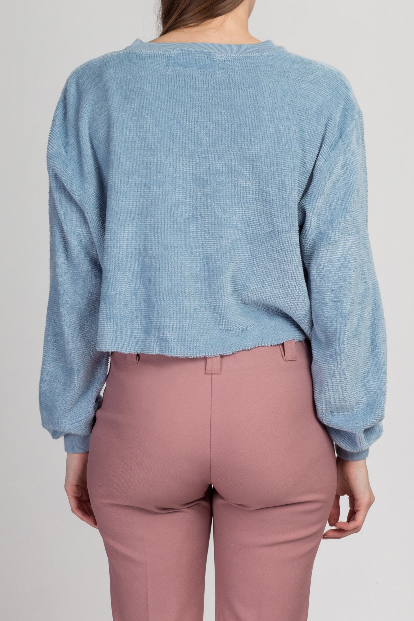 70s 80s Blue Velour Crop Top Sweatshirt - Large to XL | Vintage Long Sleeve Slouchy Cropped Pullover