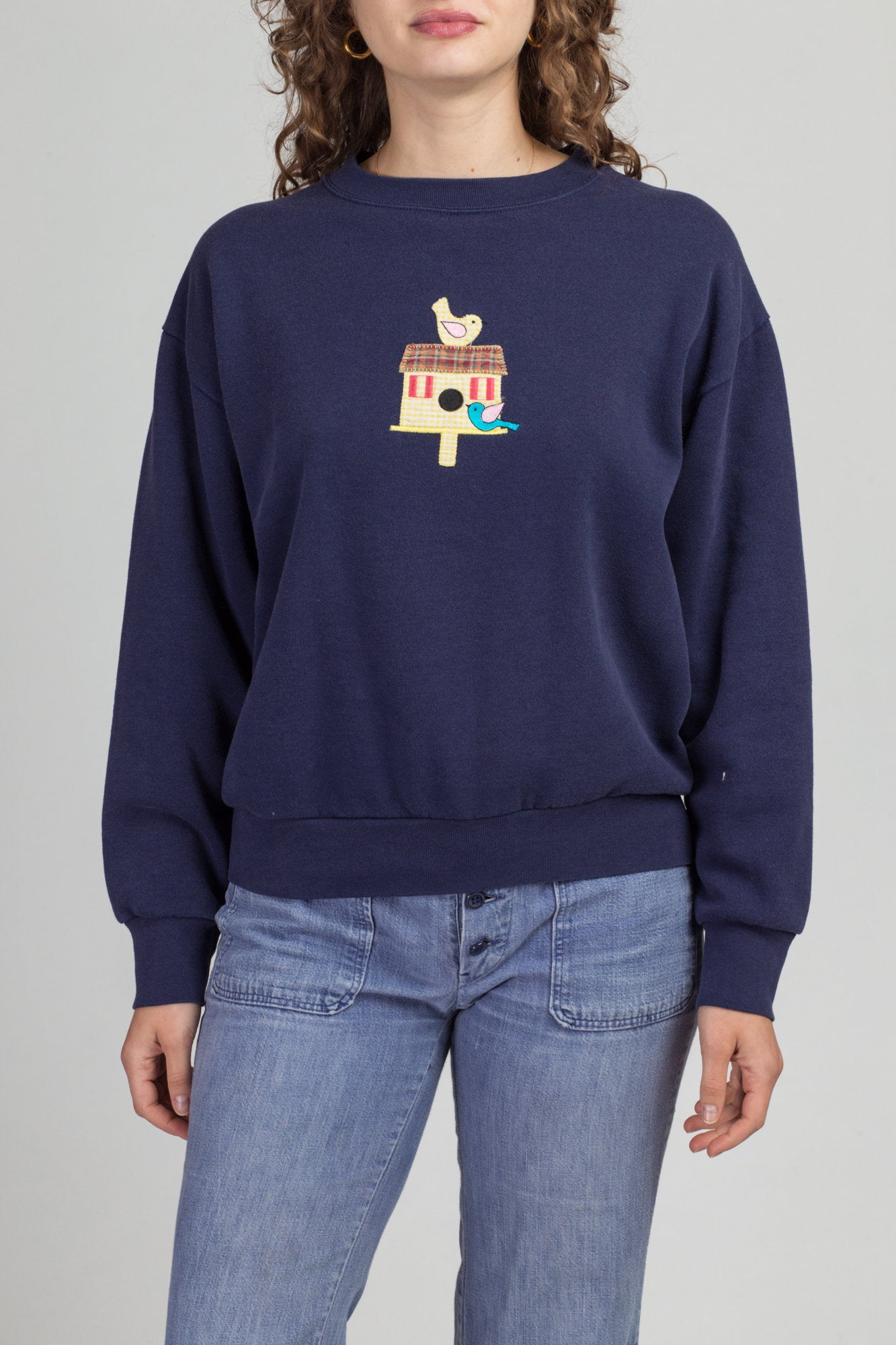90s Bird House Sweatshirt - Men&#39;s Medium, Women&#39;s XL | Vintage Navy Blue Patchwork Long Sleeve Pullover