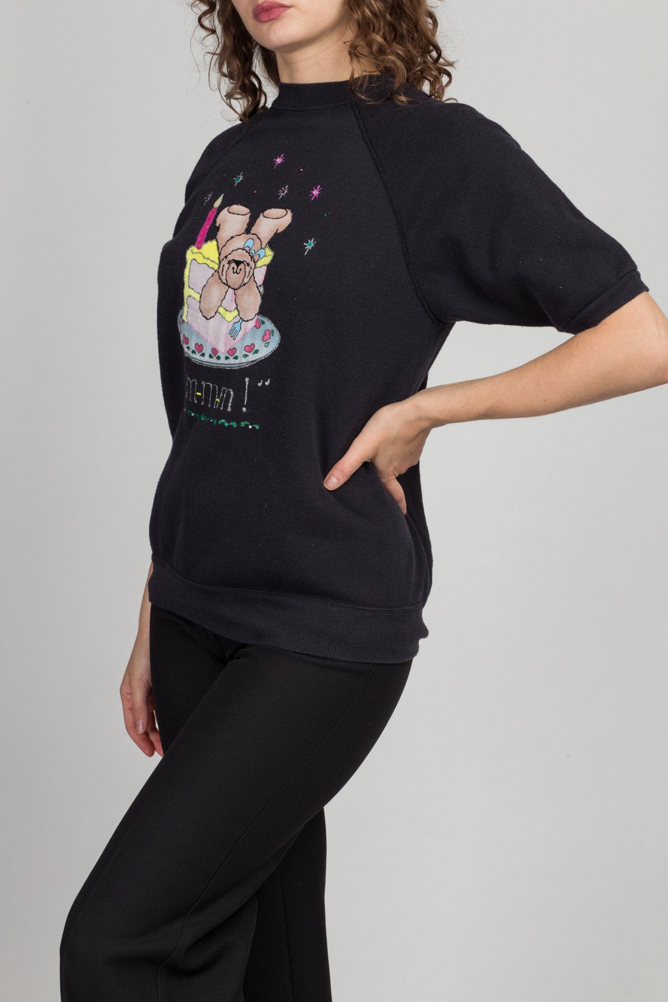 90s &quot;MMM&quot; Cake Puff Paint Sweatshirt - Medium | Vintage Black Teddy Bear Slouchy Short Sleeve Pullover