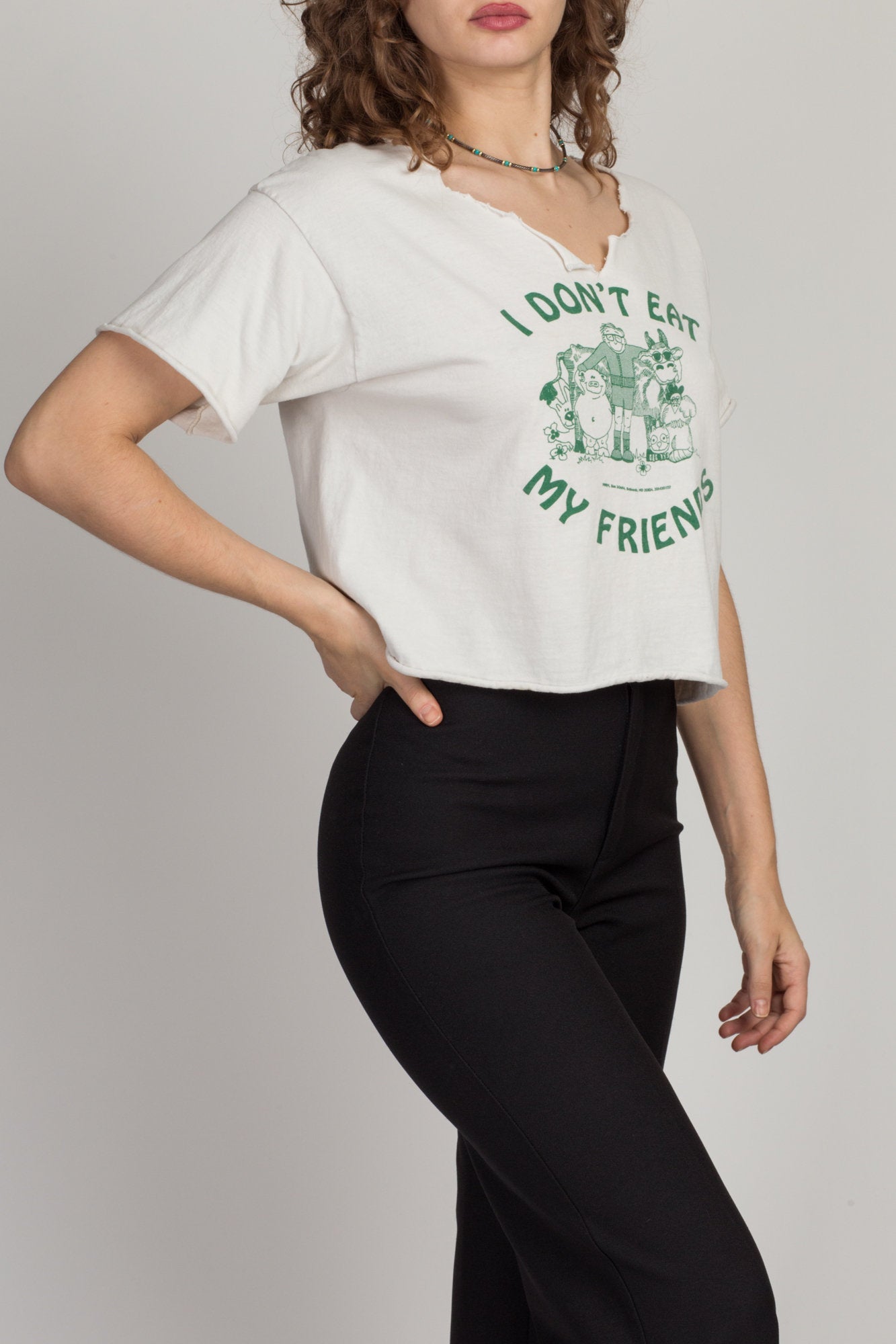 80s "I Don't Eat My Friends" Crop Top Tee - Large 