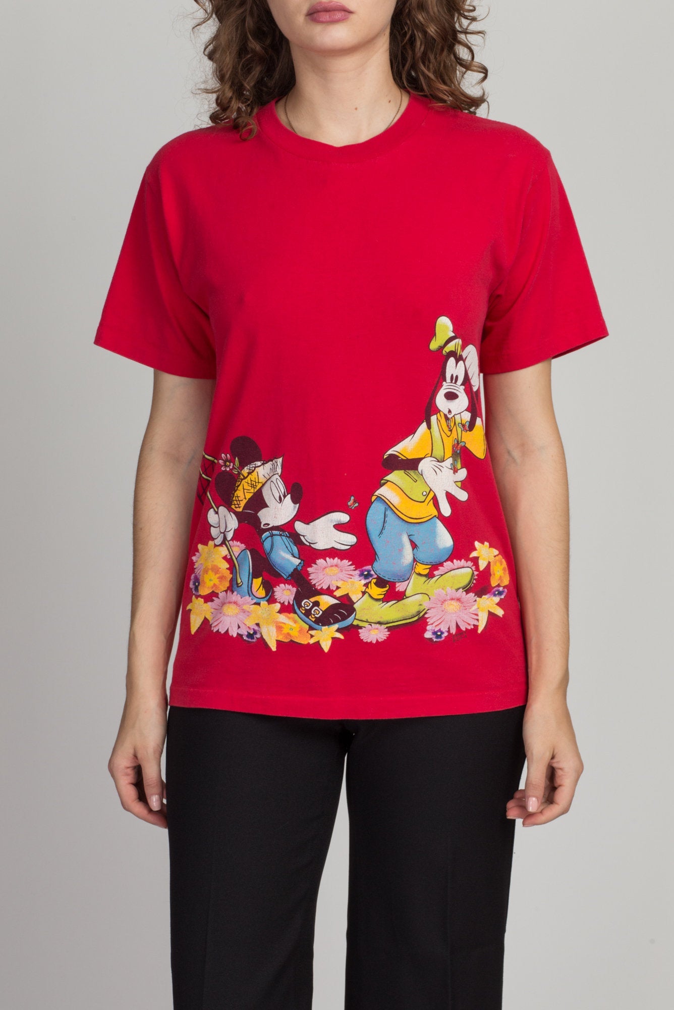 90s Goofy & Mickey Catching Butterflies T Shirt - Medium 