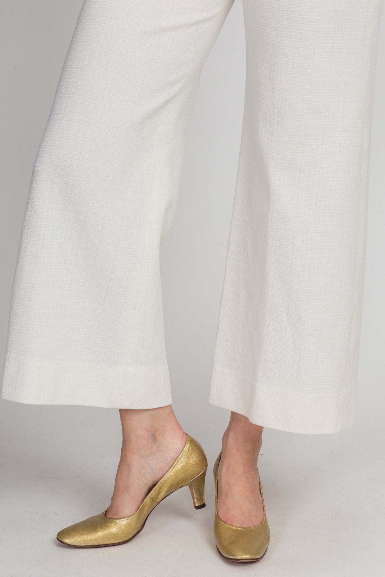 70s White High Waist Flared Pants - Extra Small, 25" 