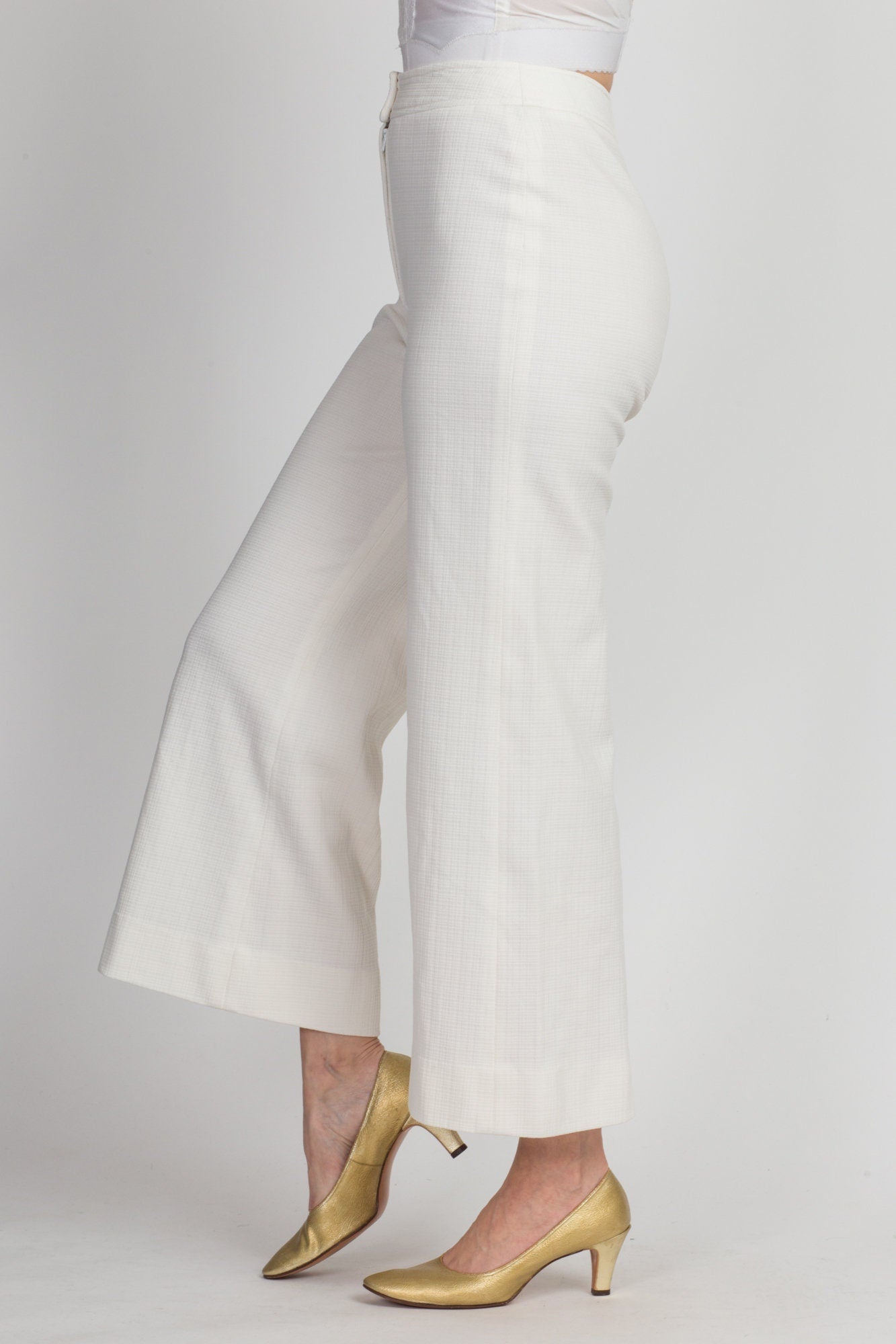 70s White High Waist Flared Pants - Extra Small, 25" 