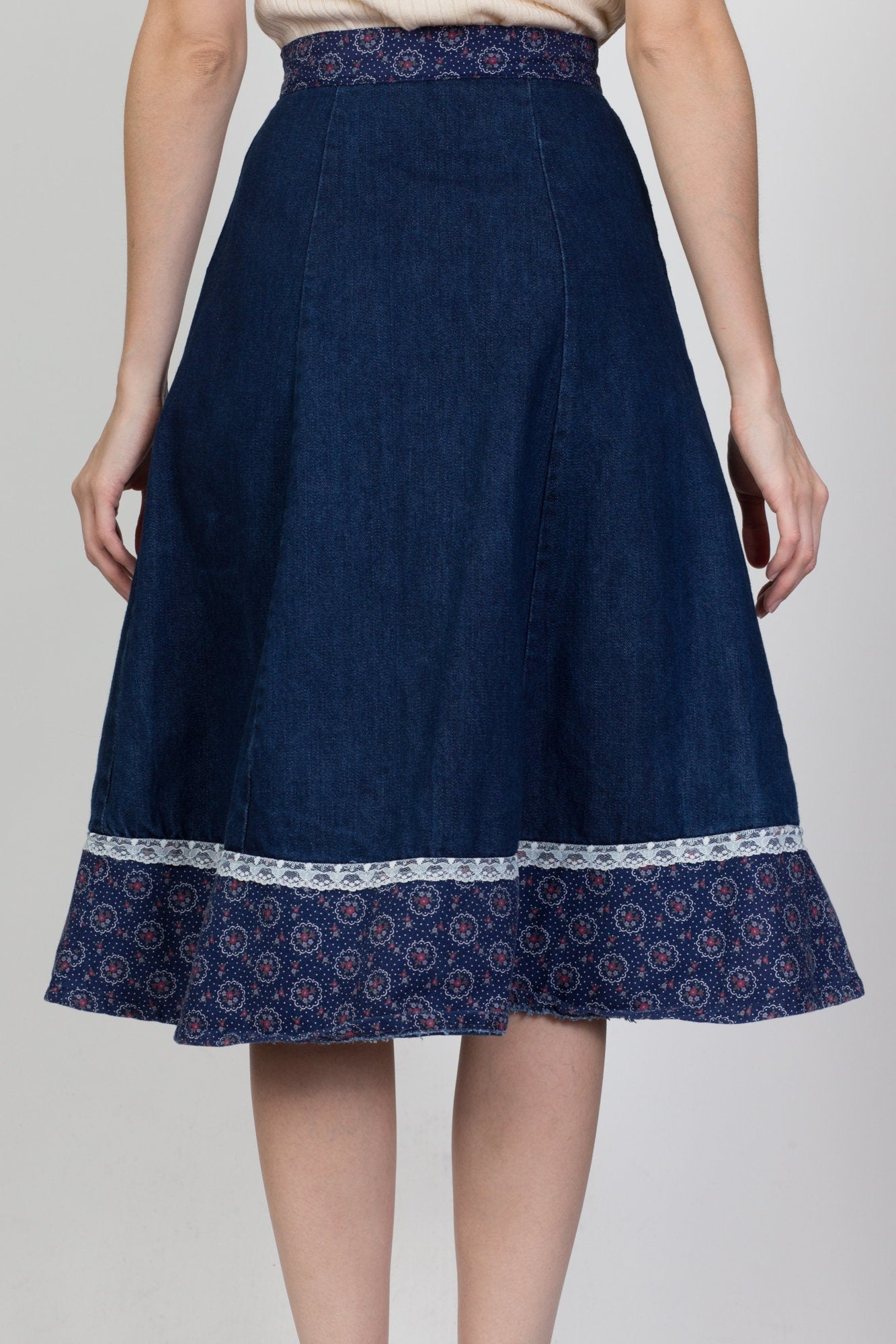 70s Boho Denim Floral Lace Trim Skirt - Extra Small, 24" 