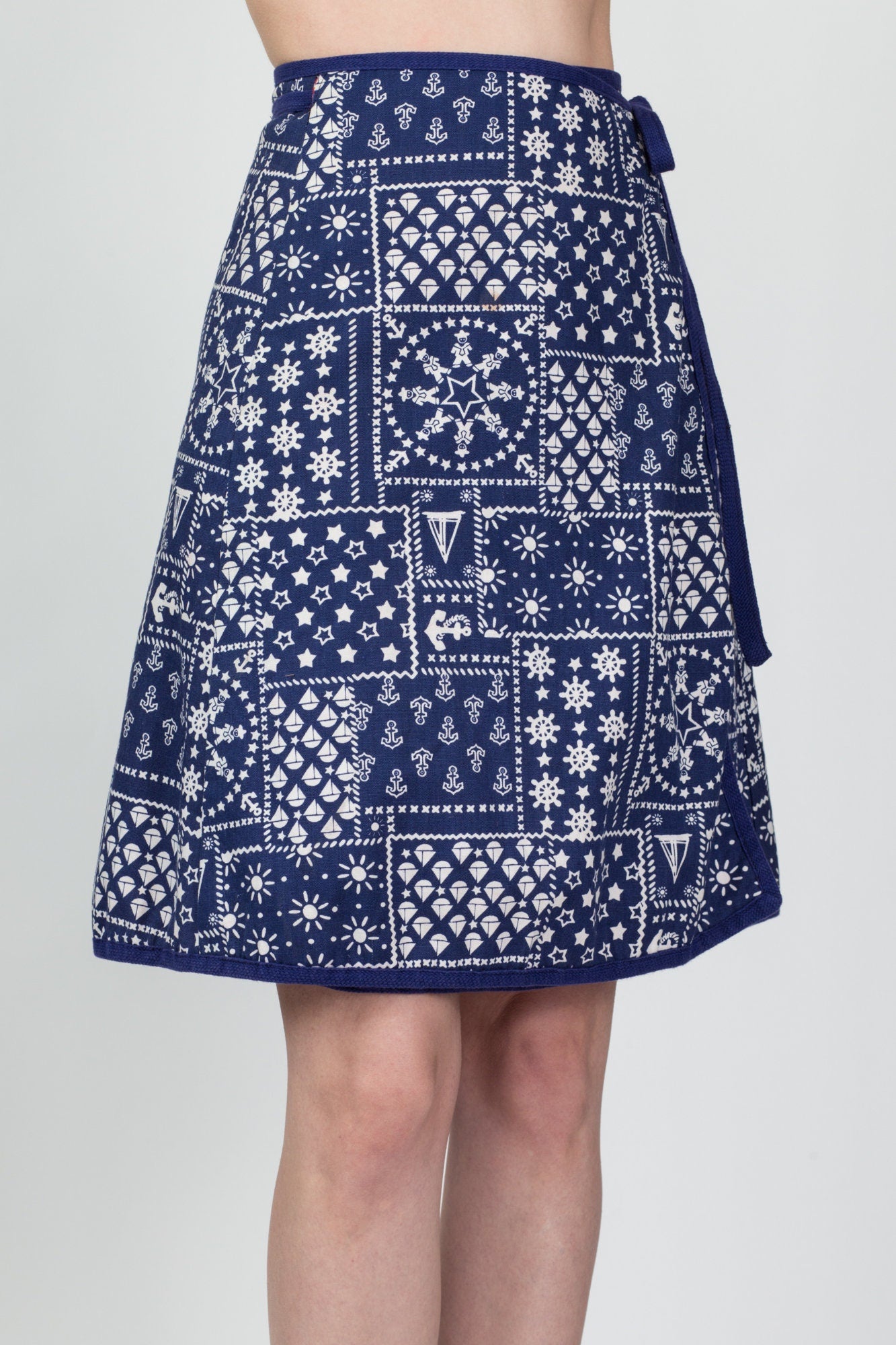 70s Reversible Bandana Print Wrap Skirt Extra Small Flying Apple Vintage
