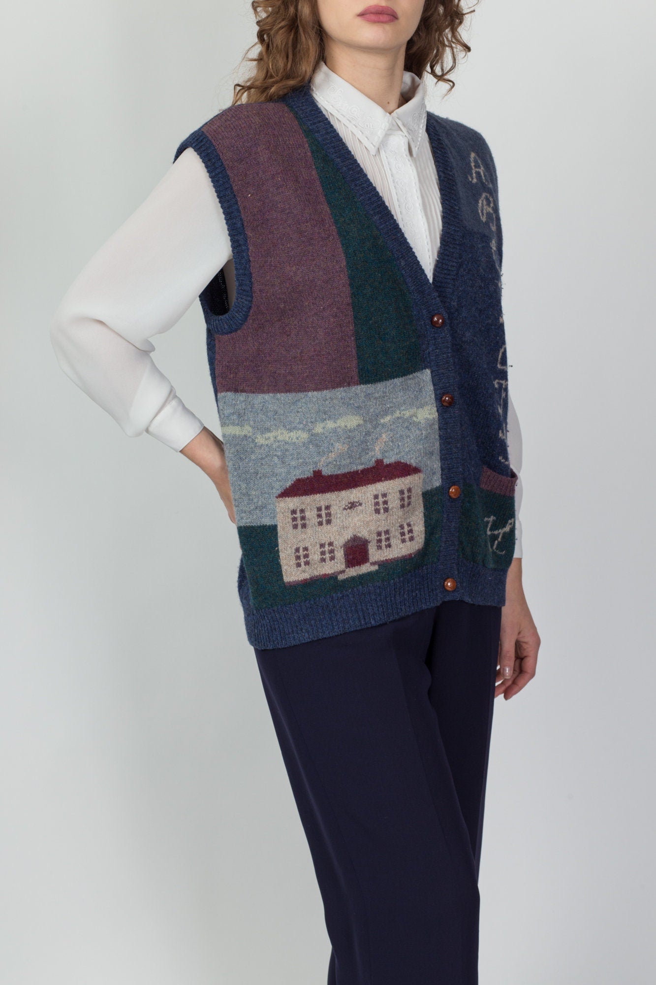 90s School House & Alphabet Novelty Knit Vest - Large 