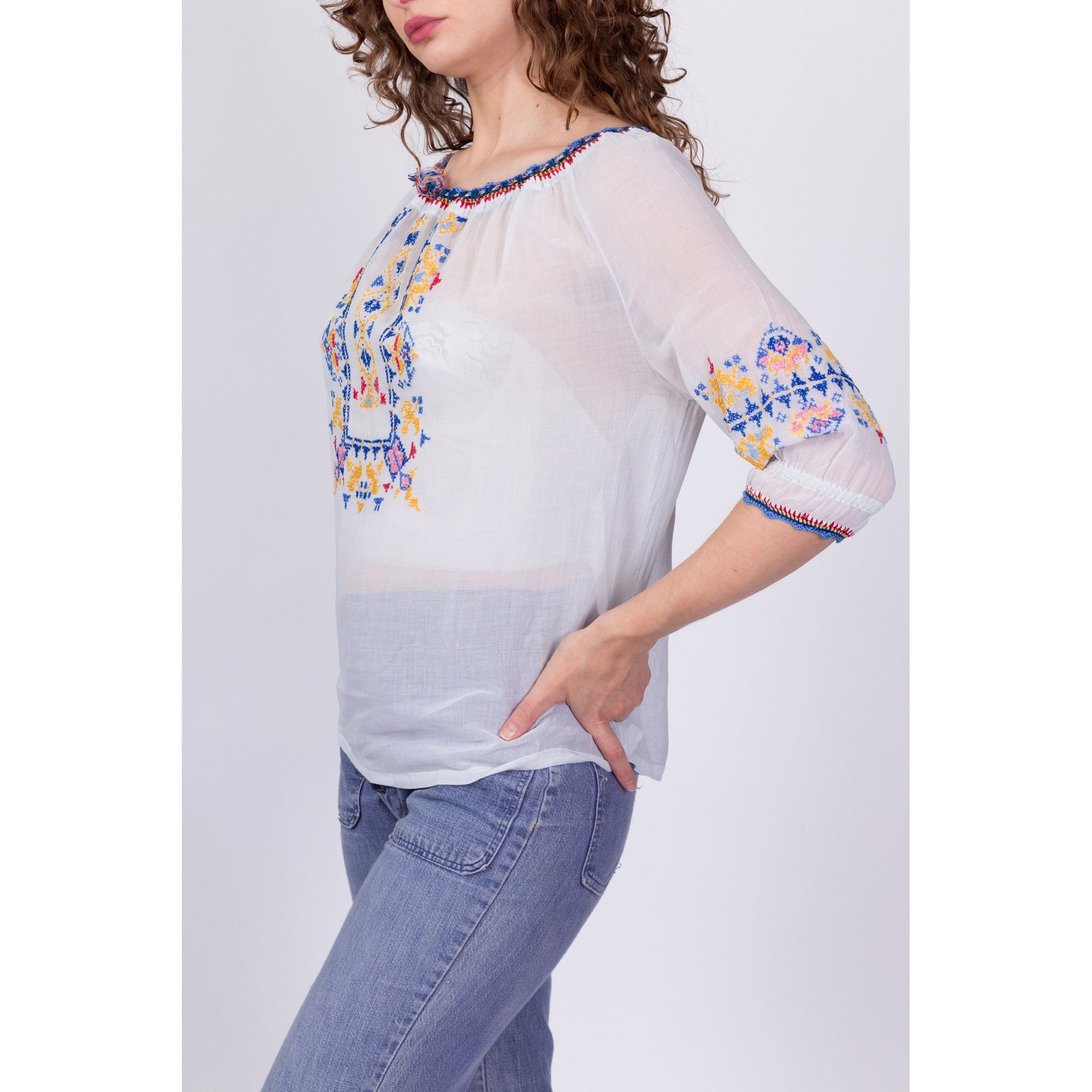 Vintage 30s Embroidered Romanian Peasant Blouse - Small to Medium 