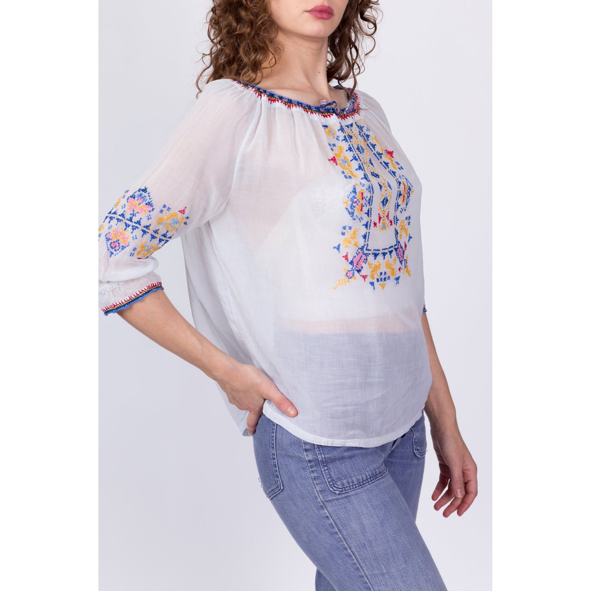 Vintage 30s Embroidered Romanian Peasant Blouse - Small to Medium 