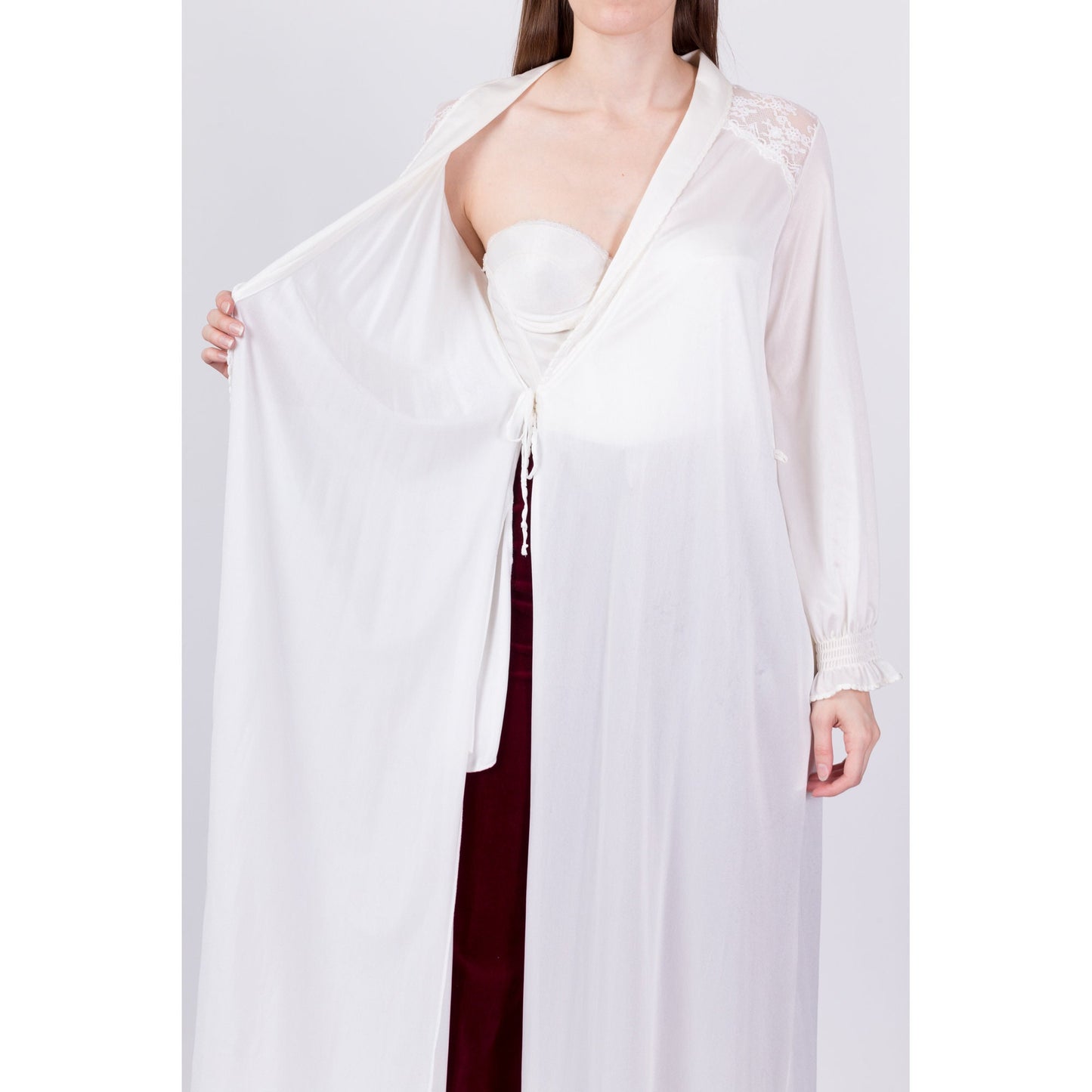 70s White Maxi Peignoir Dressing Gown - Medium 