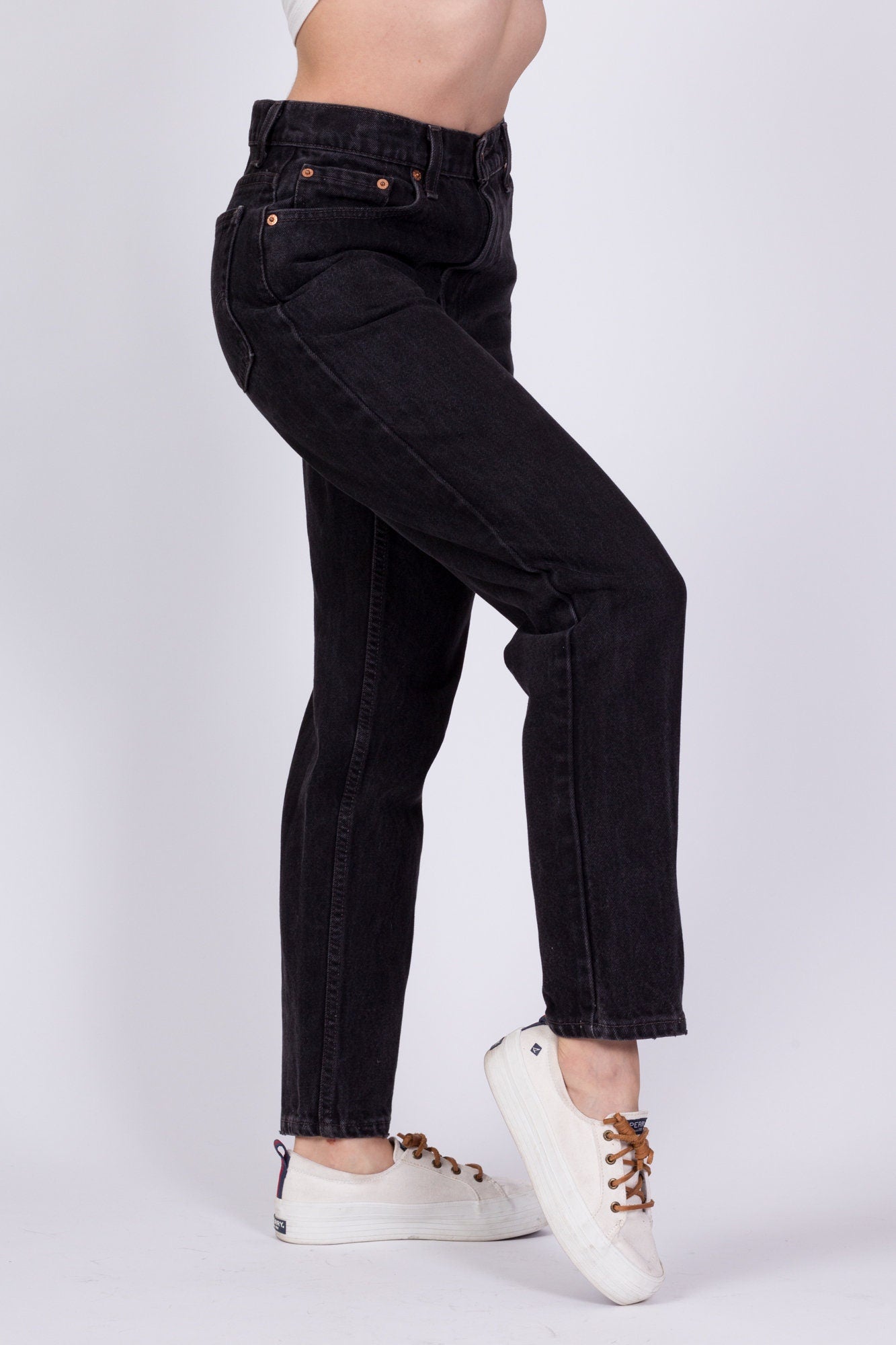 Black vintage levis mom jeans online