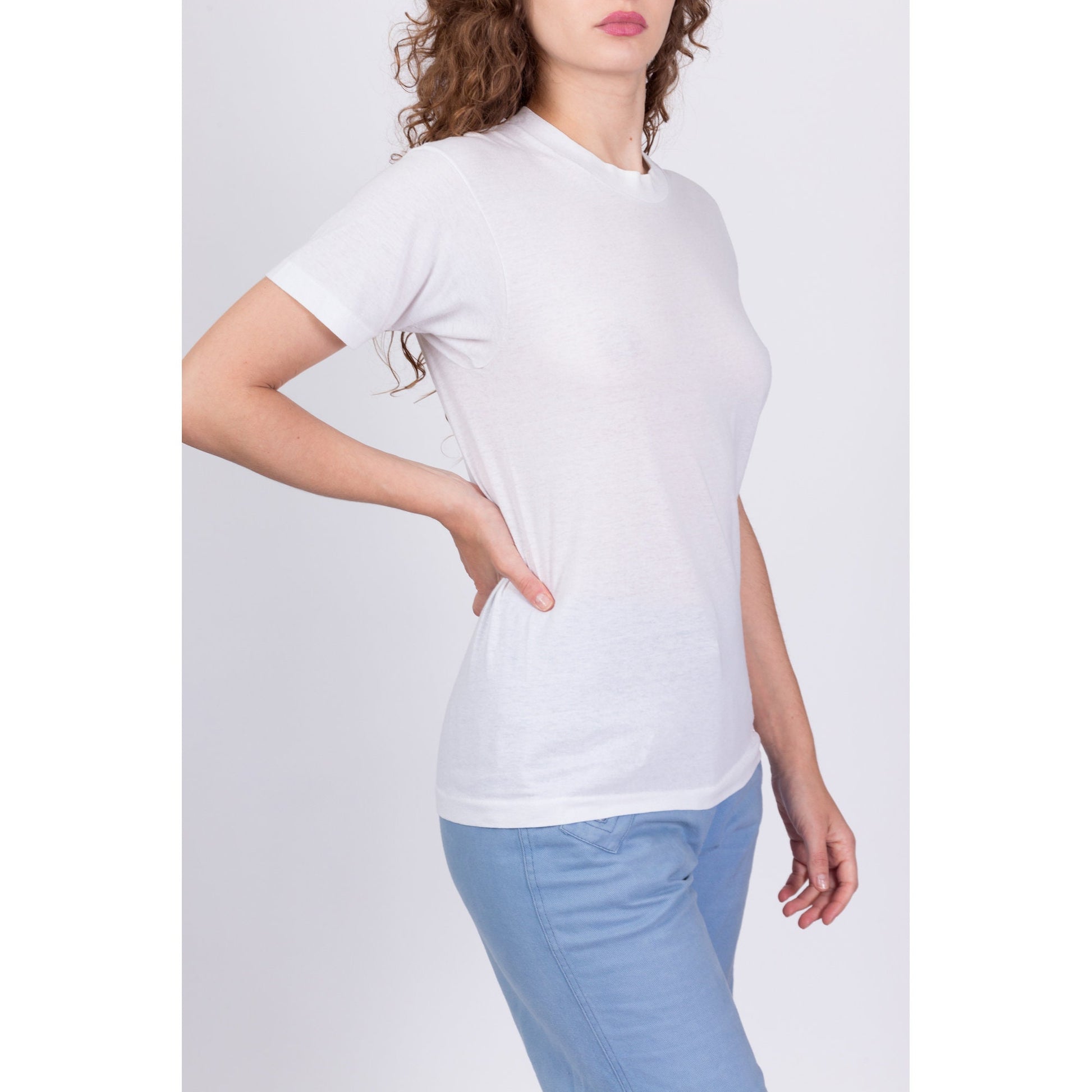 90s Plain White Crew Neck Tee - Small to Medium 