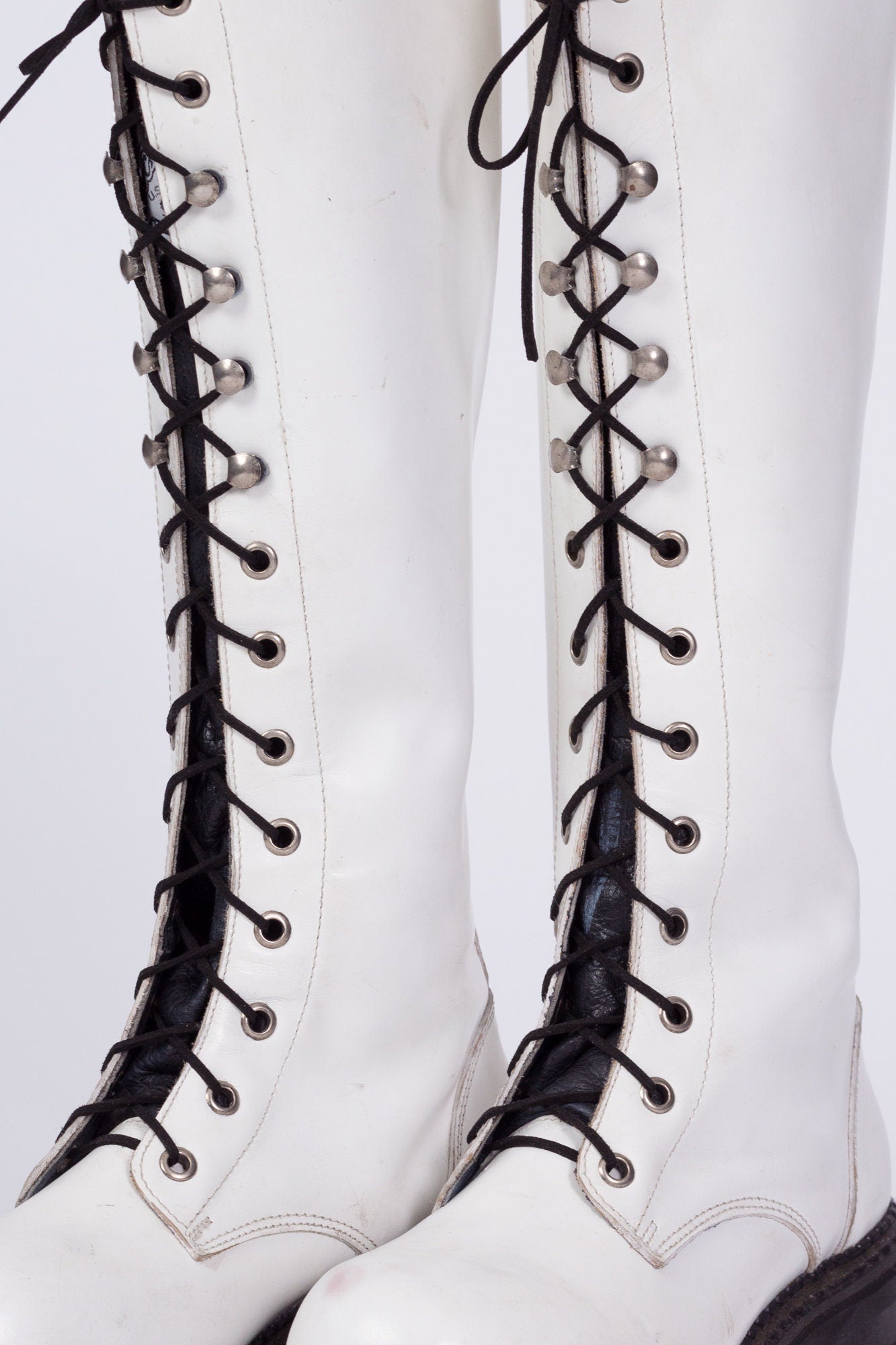 Vintage 90s White Leather Combat Lace Up Boots - Size 5