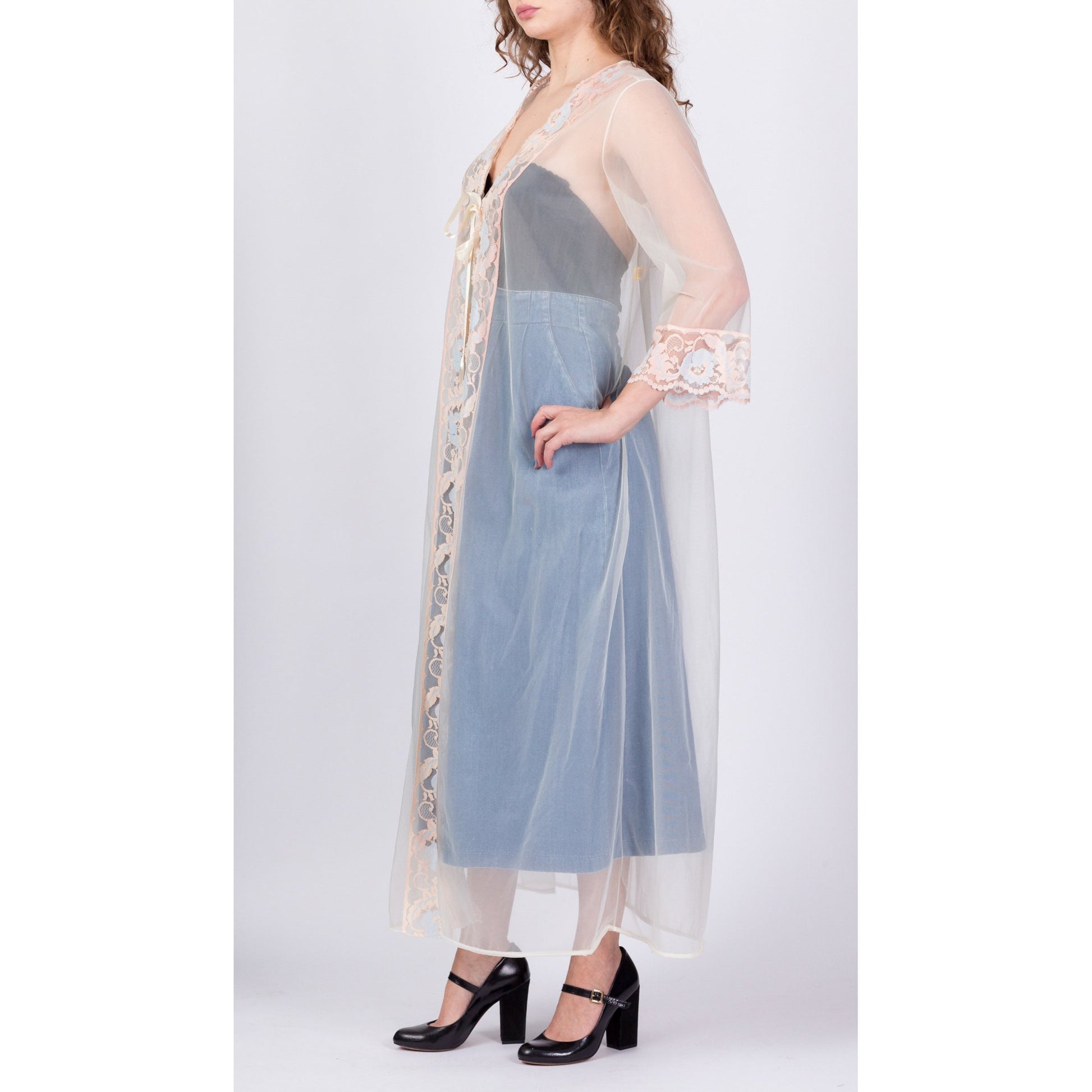 60s 70s Sheer Bluebell Lace Peignoir - Medium 