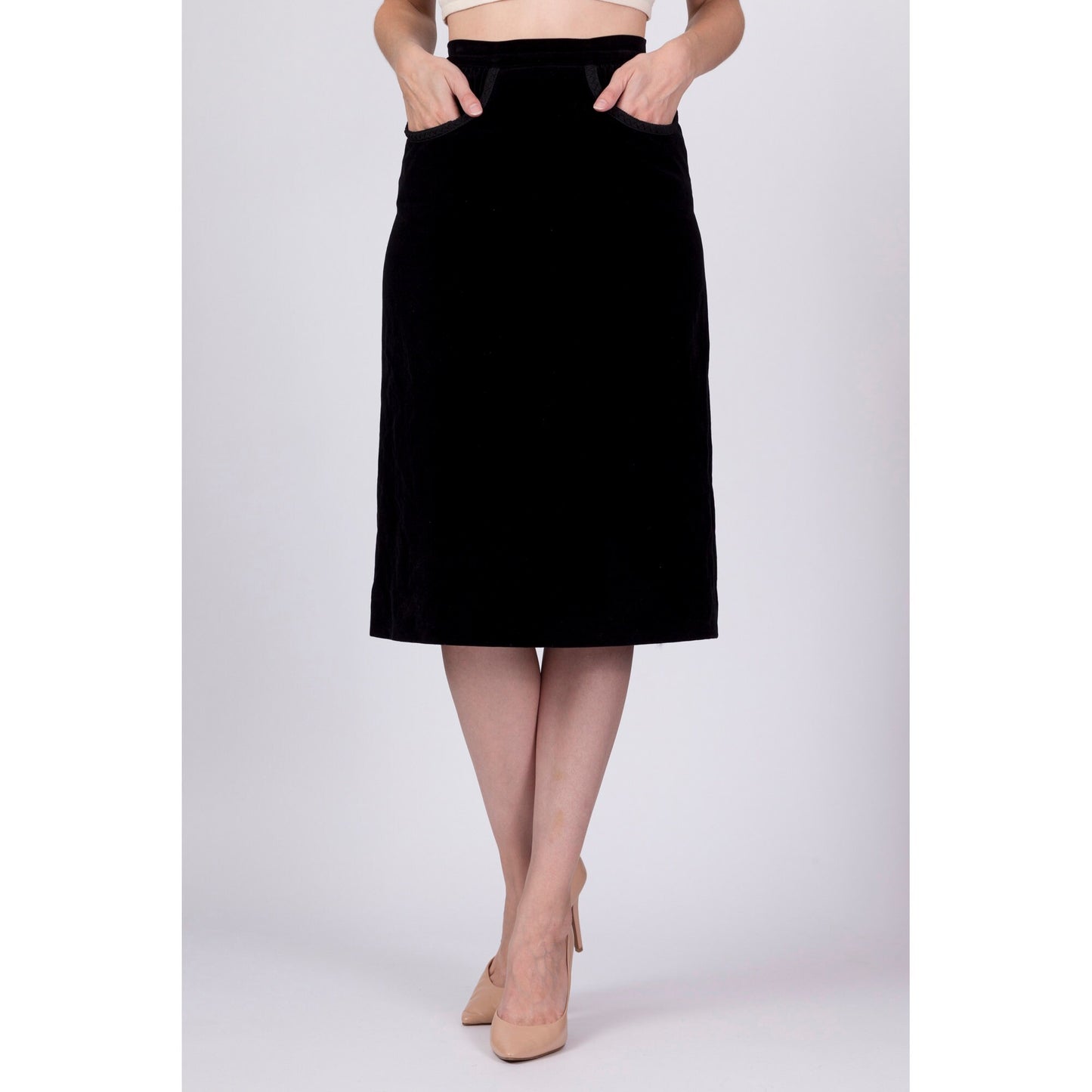 1960s Black Velvet Knee Length Skirt - Extra Small, 25" 