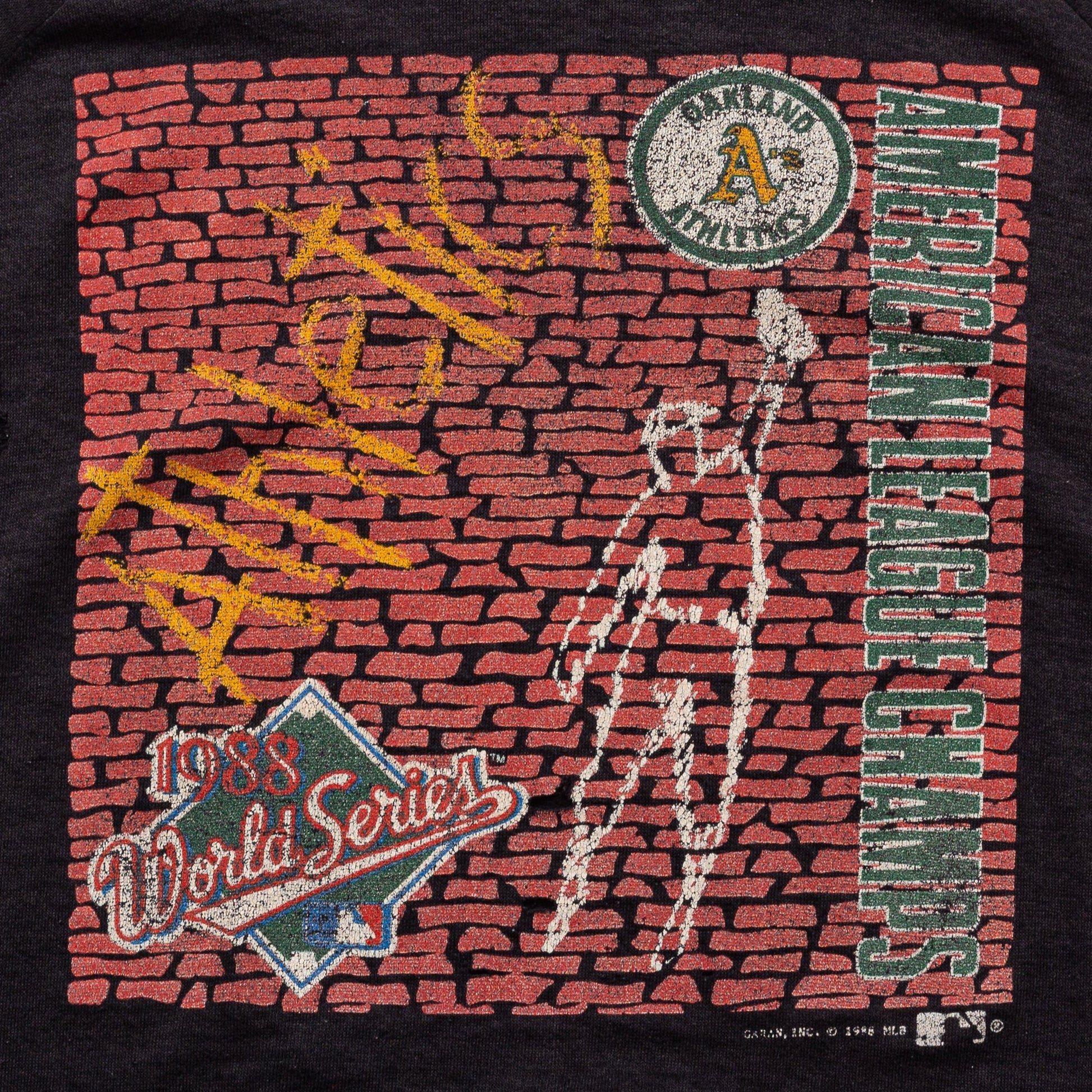 1988 Oakland A's American League Champs Graffiti Sweatshirt - Men's XL Short 