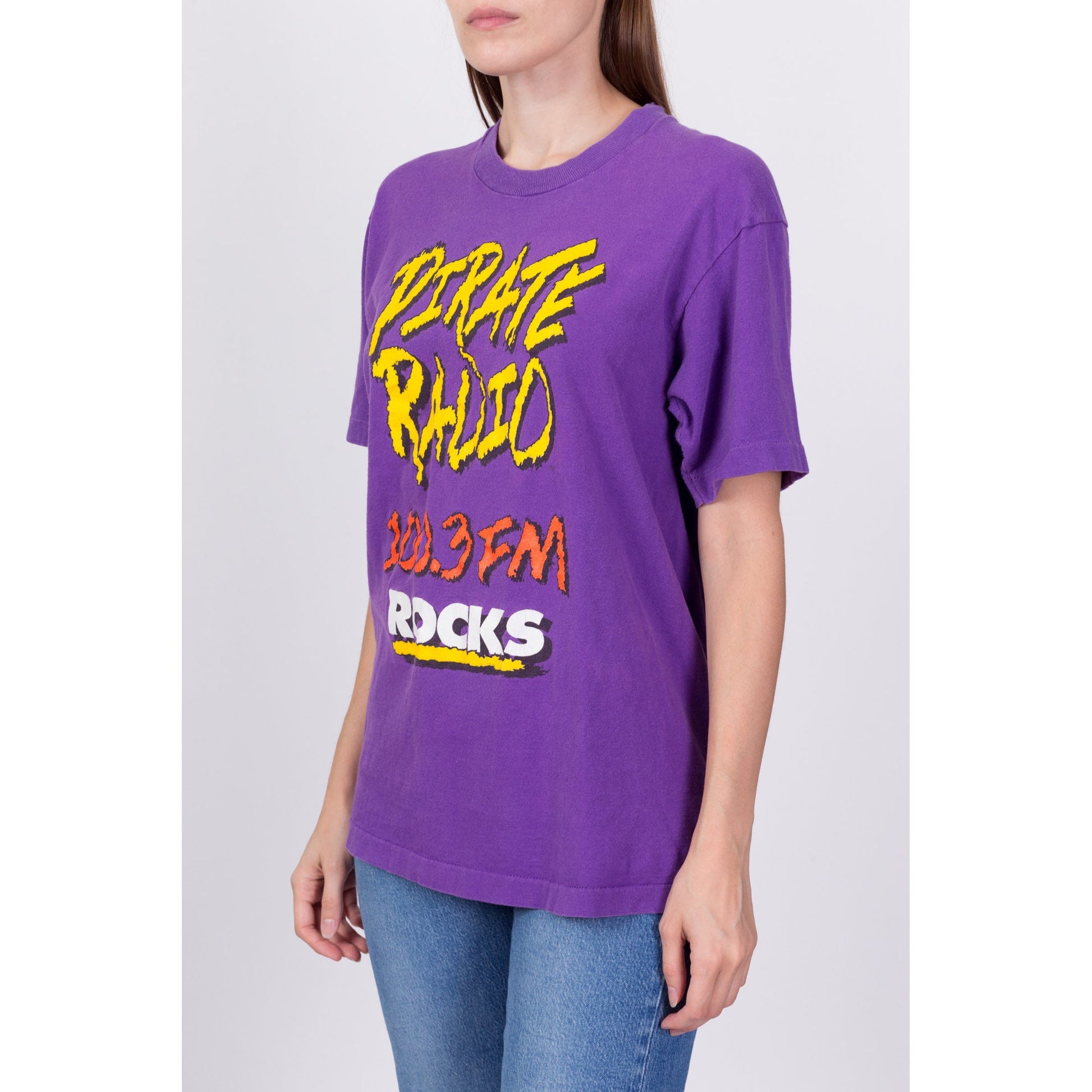 90s Pirate Radio 100.3 FM Rocks T Shirt - Unisex Medium 