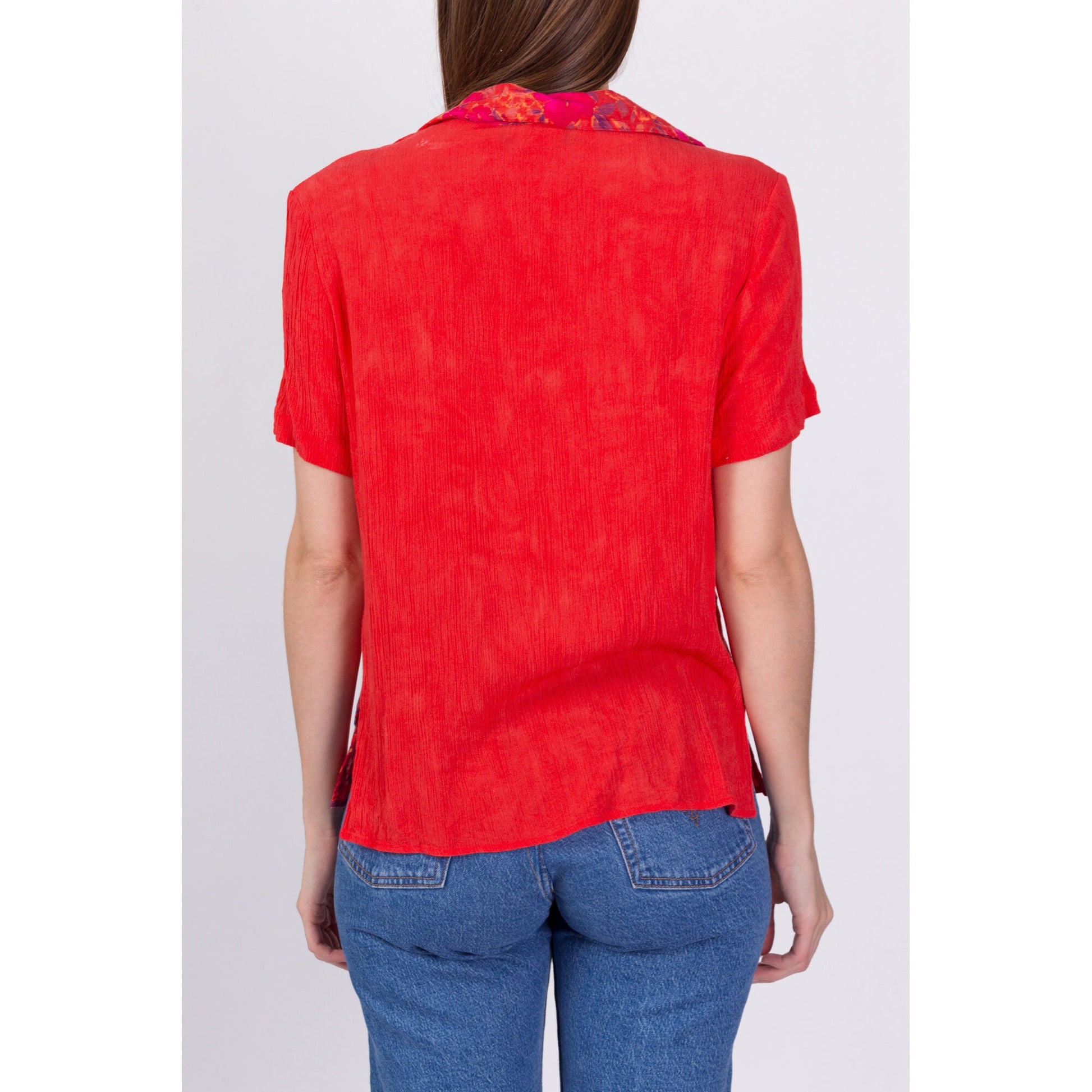 90s Red Floral Rayon Blouse - Medium 