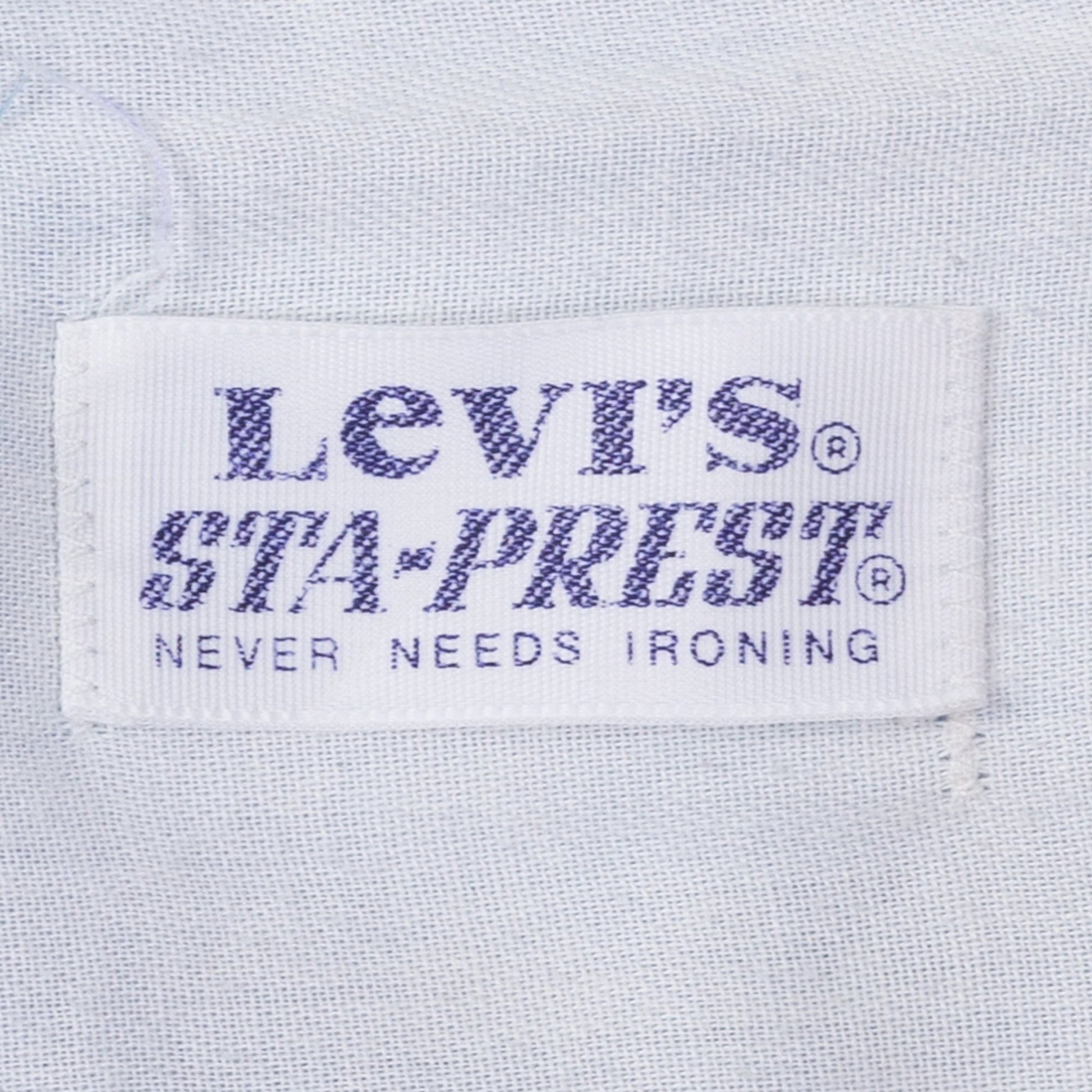 70s Levi's Light Blue Unisex Shorts - 30" Waist 
