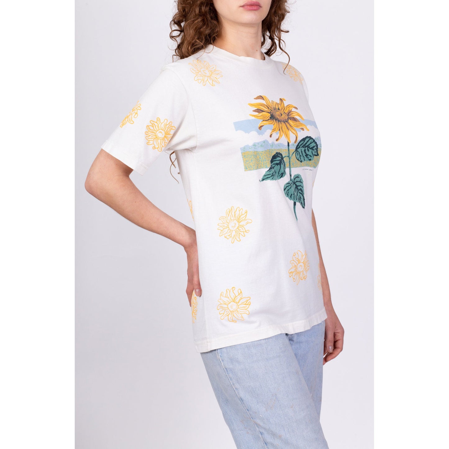 90s Sunflower All Over Print T Shirt - Medium