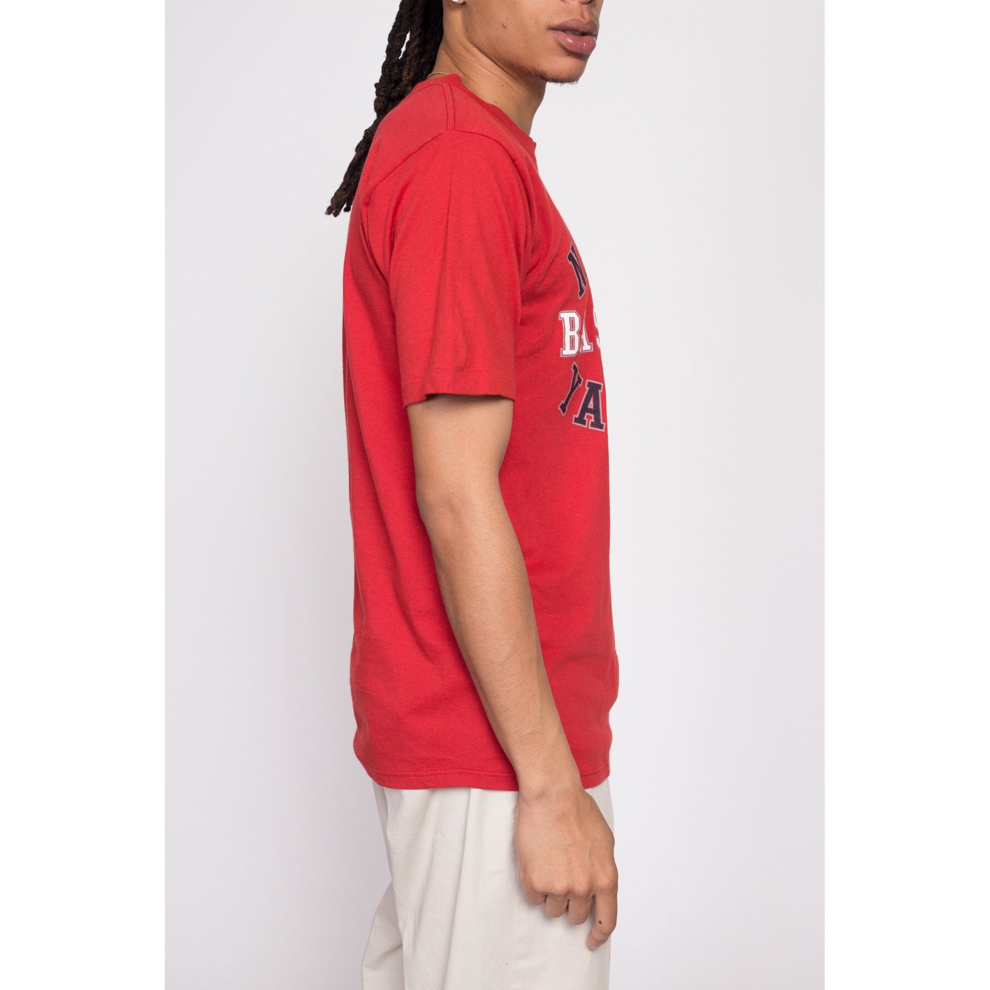 red yankees shirt