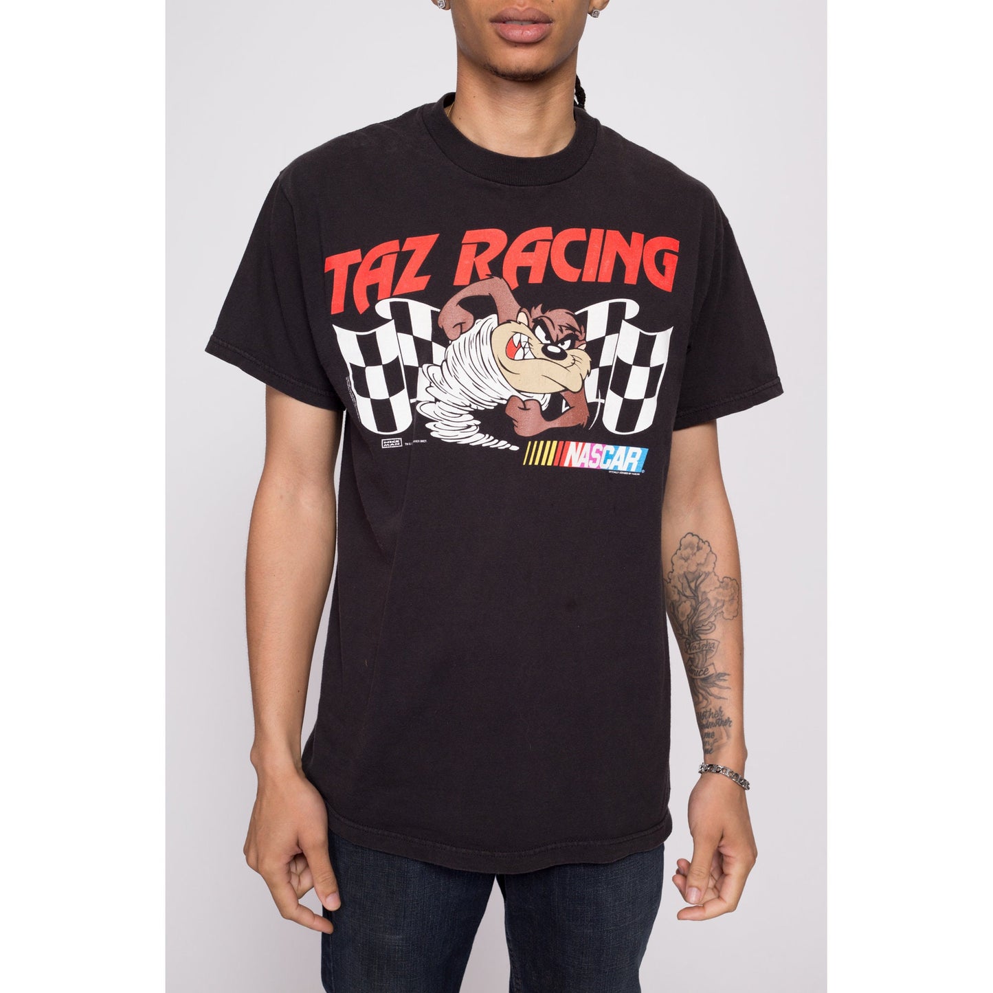 90s Tasmanian Devil NASCAR Racing T Shirt - Men's Medium | Vintage Taz Racing Looney Tunes Graphic Tee