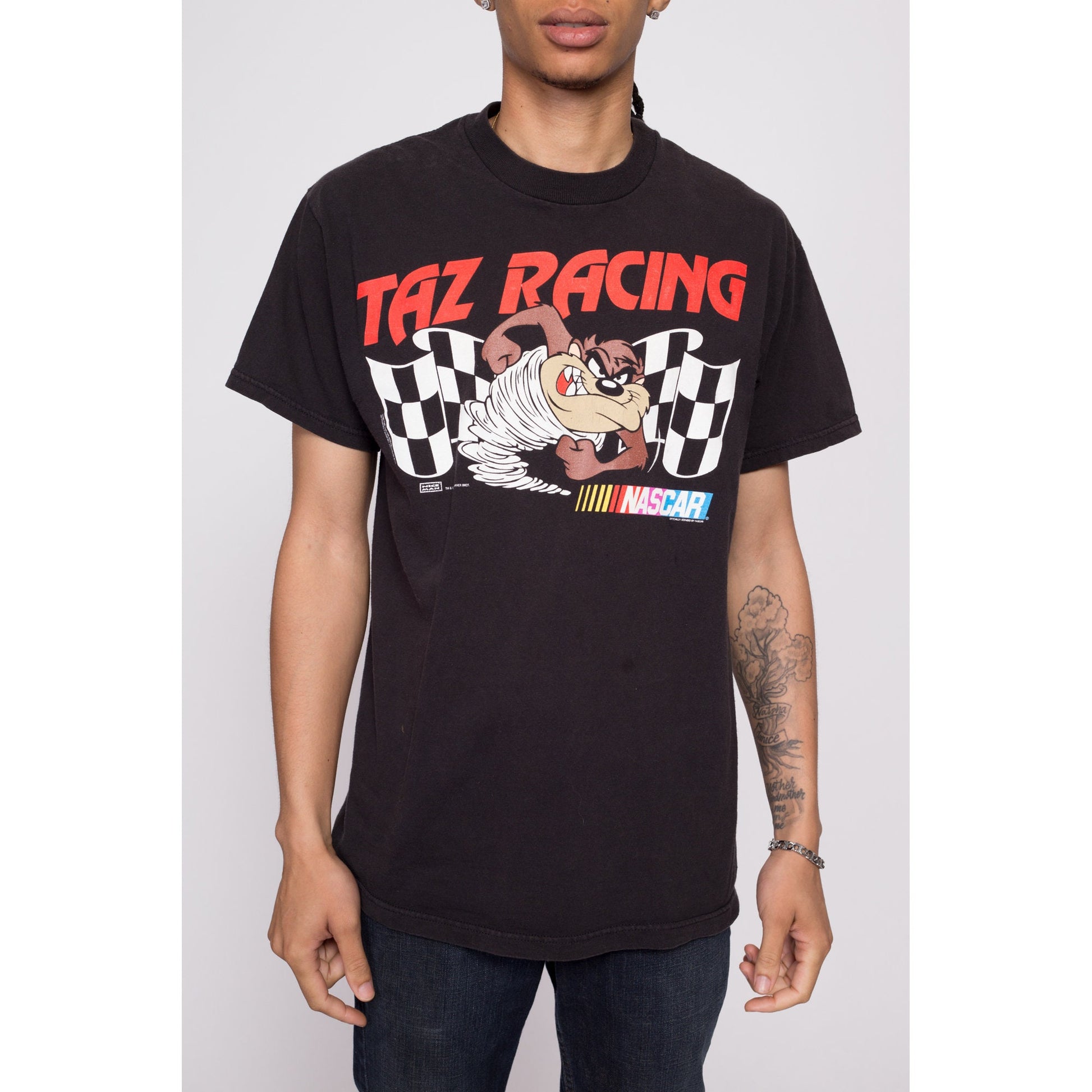 90s Tasmanian Devil NASCAR Racing T Shirt - Men's Medium | Vintage Taz Racing Looney Tunes Graphic Tee