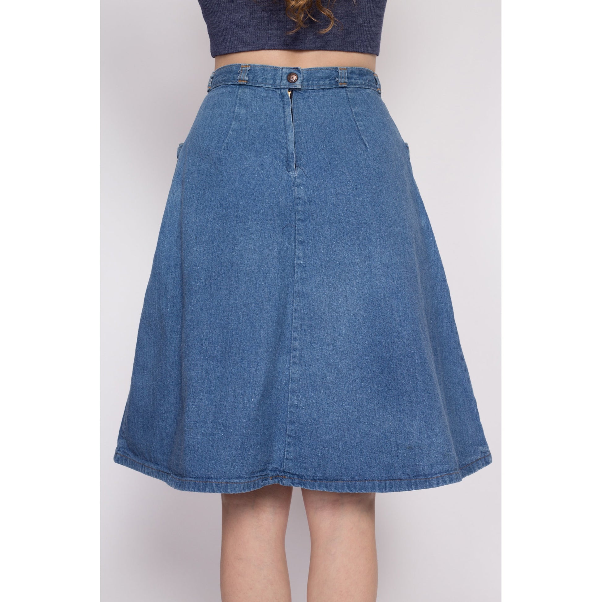 70s Denim Ruffle Pocket A-Line Skirt - Small, 27" | Vintage Faded High Waisted Boho Knee Length Jean Skirt