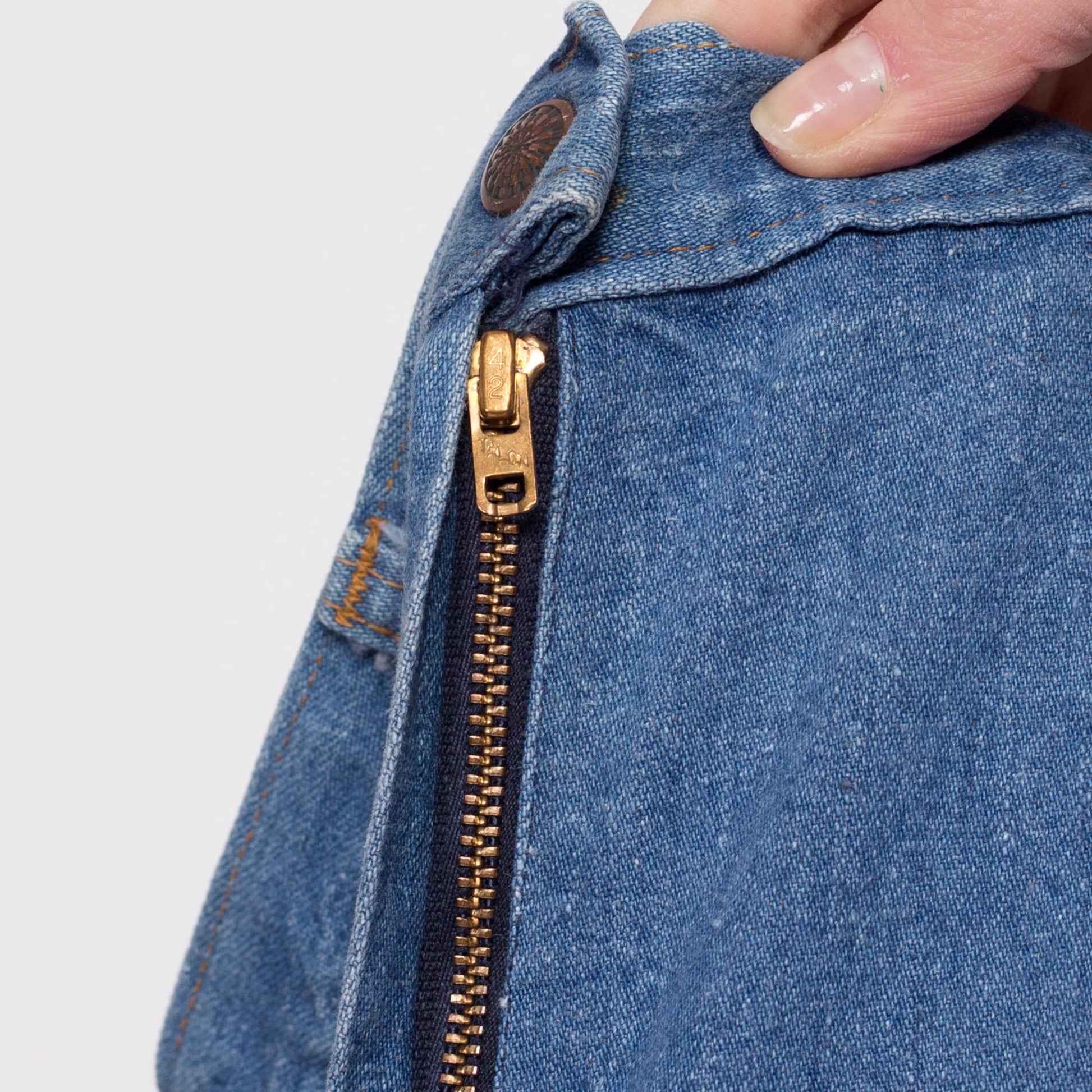 70s Denim Ruffle Pocket A-Line Skirt - Small, 27" | Vintage Faded High Waisted Boho Knee Length Jean Skirt