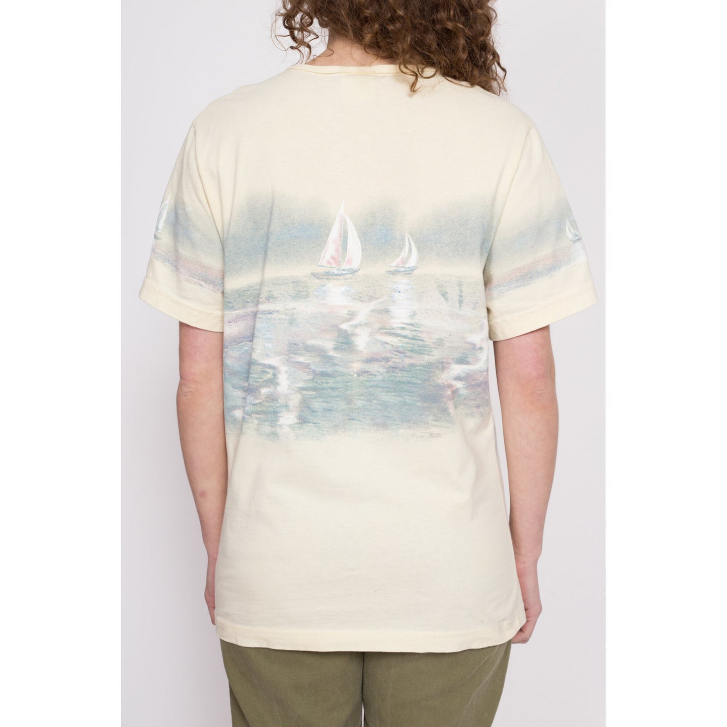 90s Rhode Island Narragansett Beach Scene T Shirt - Men's Medium, Women's Large | Vintage Yellow Wrap Around Graphic Tourist Tee