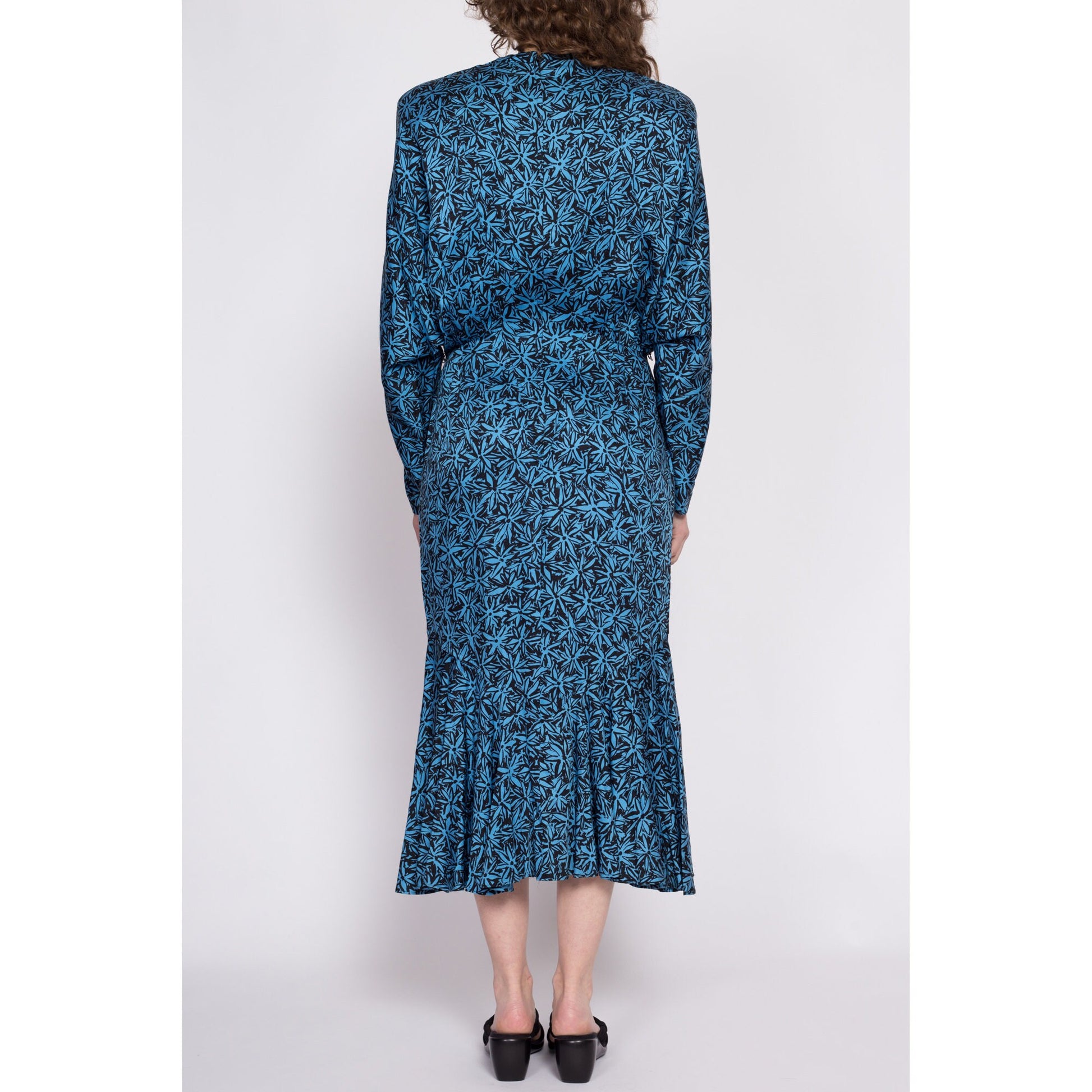 80s Nicole Miller Blue Floral Batwing Sleeve Dress - Medium Flying Apple Vintage 80s Nicole Miller Blue Floral Batwing Sleeve Dress - Medium Flying Apple Vintage