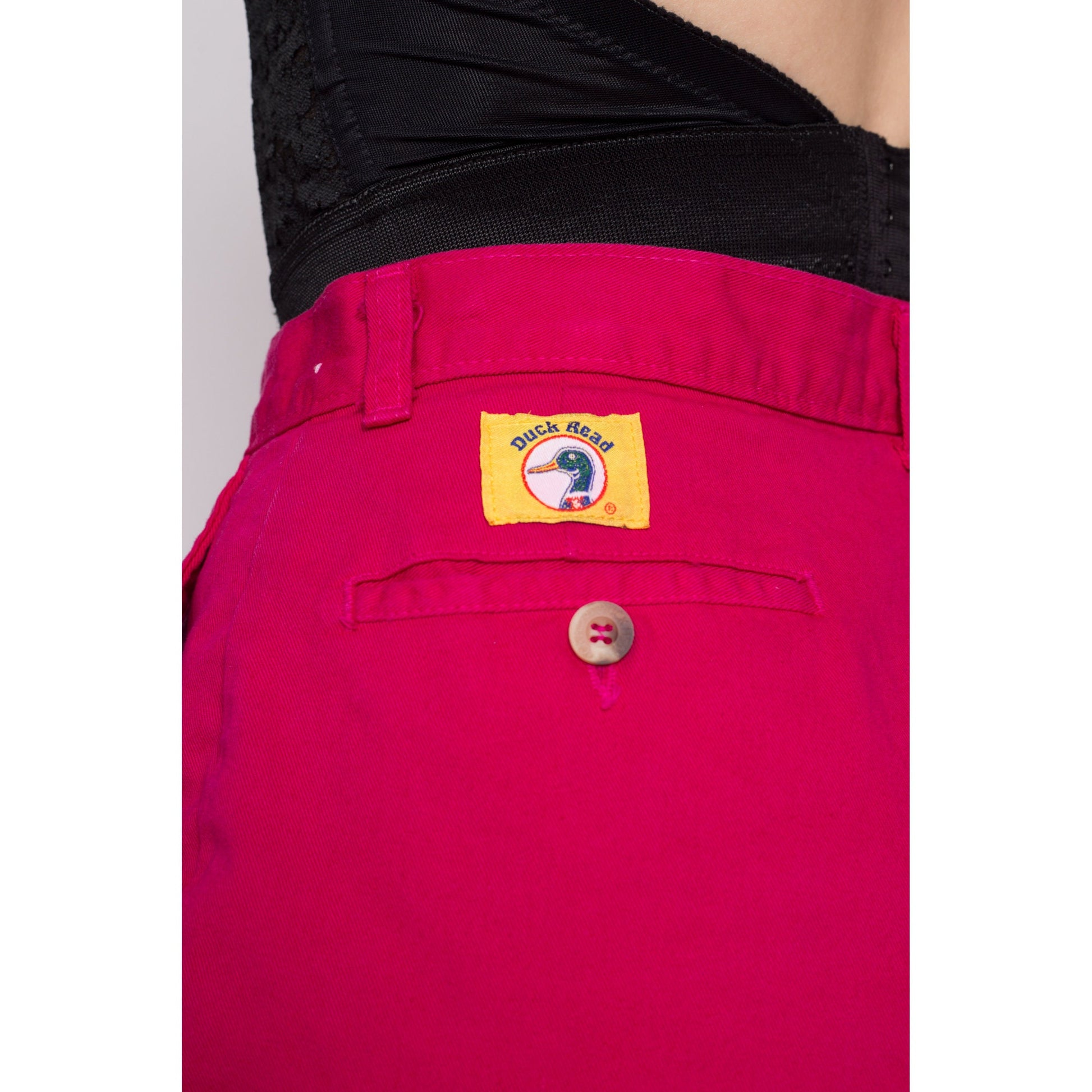 90s Hot Pink Pleated High Waisted Shorts - Medium, 28" | Vintage Magenta Cotton Denim Mom Shorts