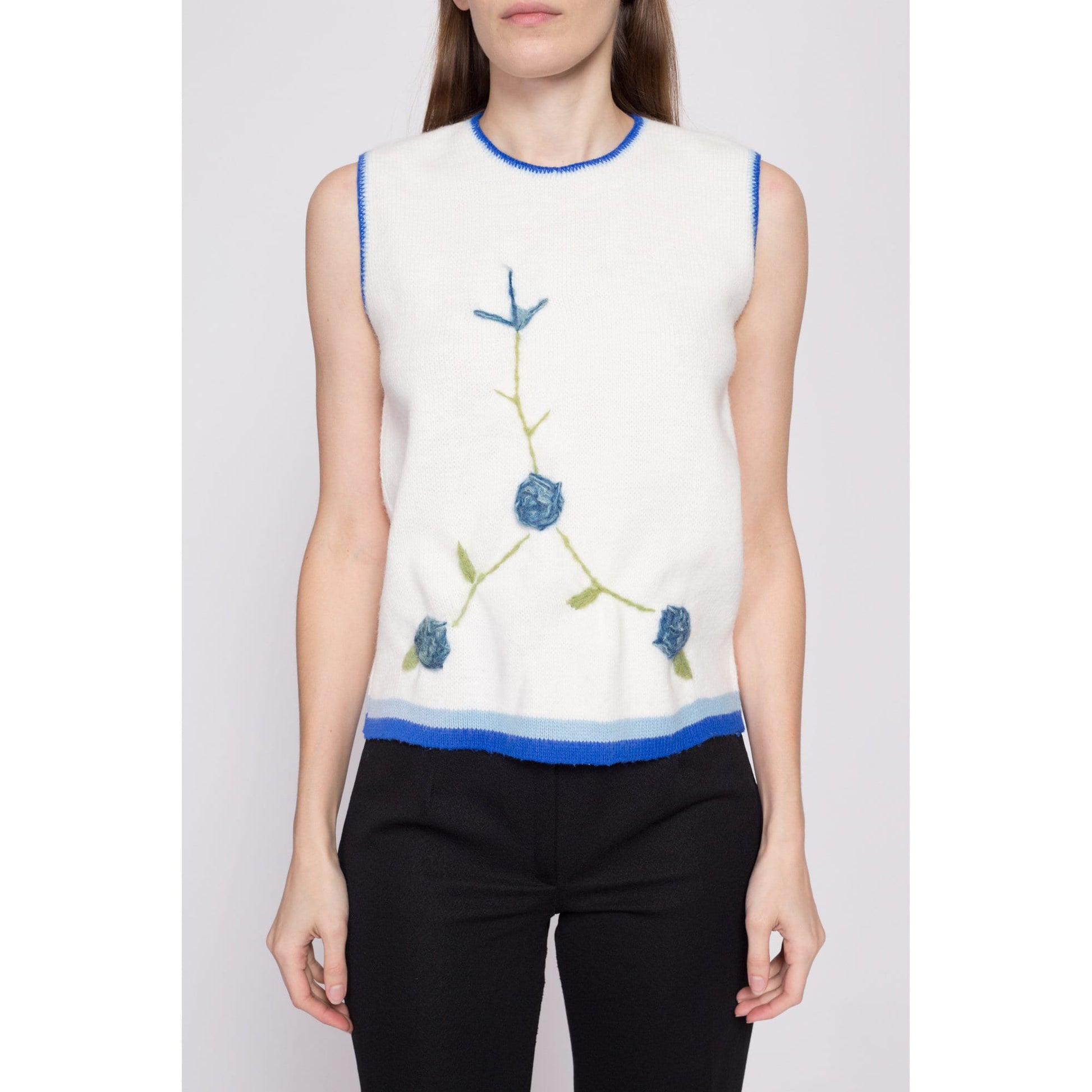 70s Embroidered Floral Knit Sleeveless Top - Small to Medium | Vintage Carol Brent White Blue Sweater Vest Cropped Tank