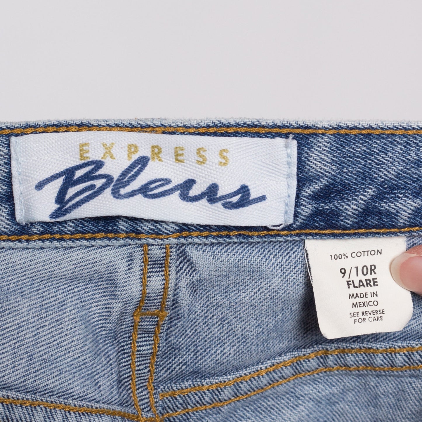 Y2K Mid Rise Flared Jeans - Medium | Vintage Light Wash Express Bleus Jeans