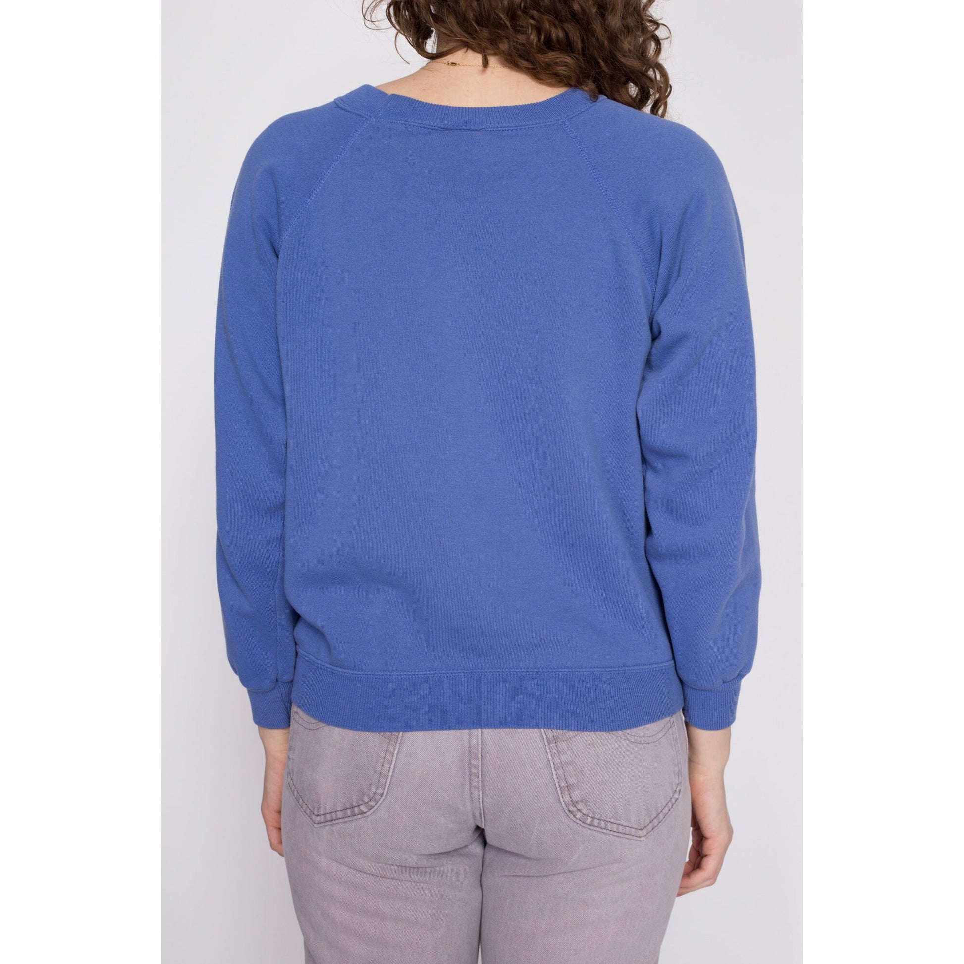 90s Periwinkle Raglan Sleeve Sweatshirt - Medium | Vintage Blank Plain Slouchy Crew Neck Pullover