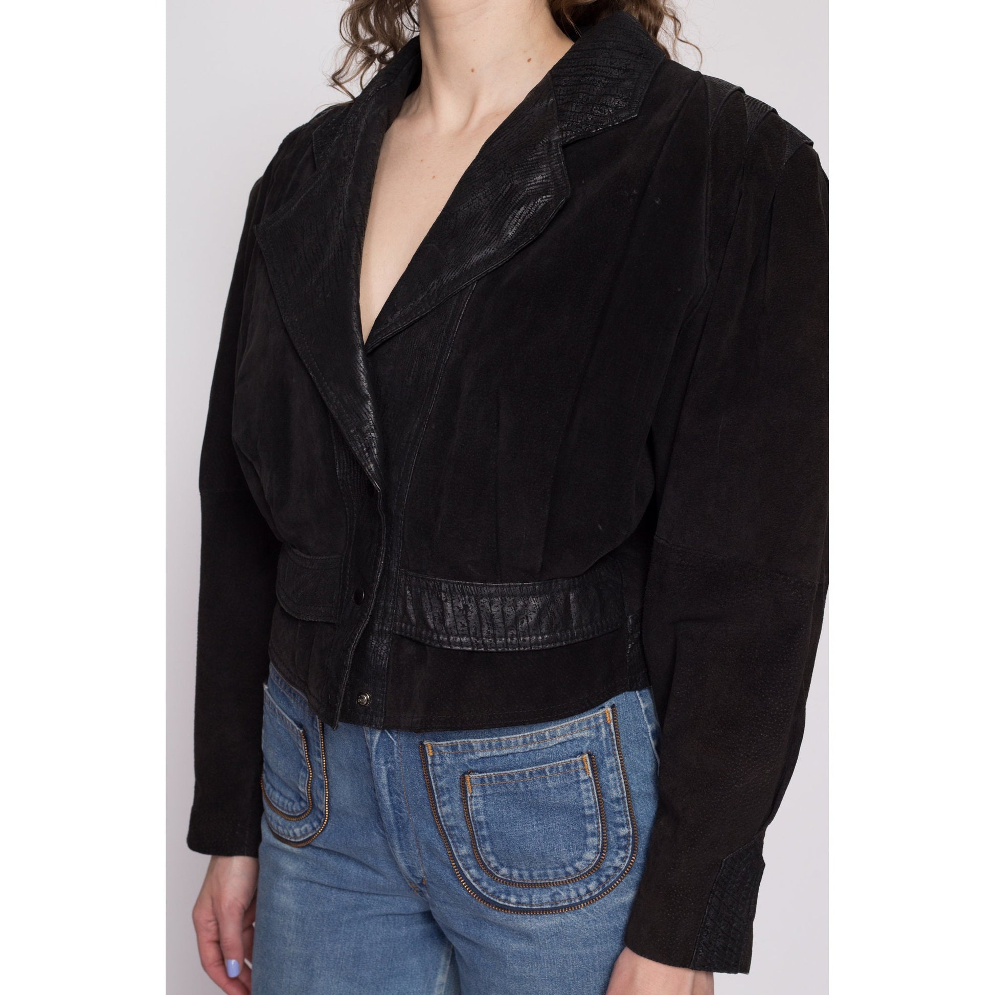 80s Black Leather Cropped Moto Jacket - Medium | Vintage G-III Fitted Waist Oversized Embossed Suede Snap Up Coat