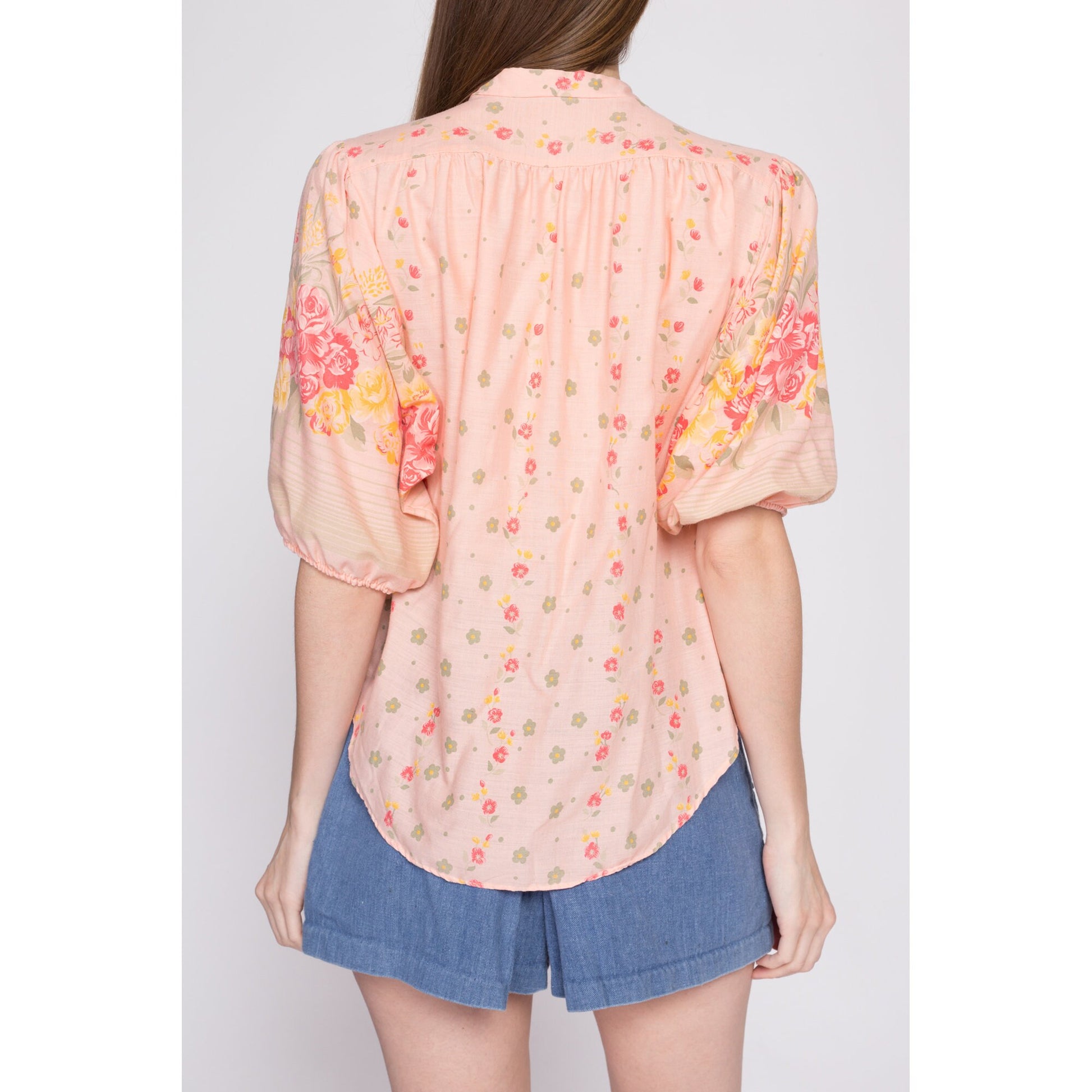 70s Peach Pink Floral Balloon Sleeve Blouse - Medium to Large | Vintage Half Sleeve Boho Hippie Button Up Oversize Top