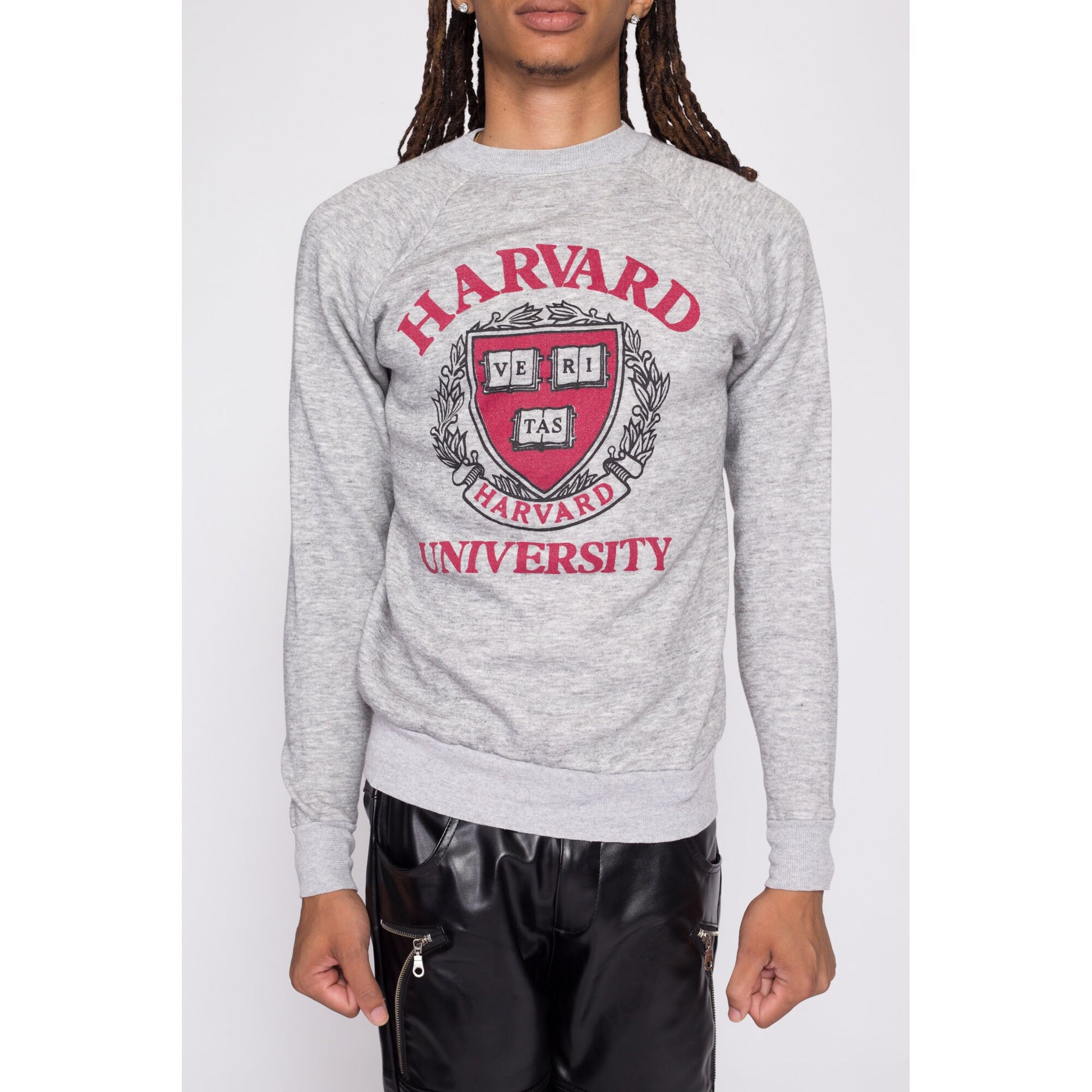 80s Harvard University Sweatshirt - Men's Small to Medium | Vintage Big Logo Raglan Sleeve Heather Gray Collegiate Crew Neck Pullover