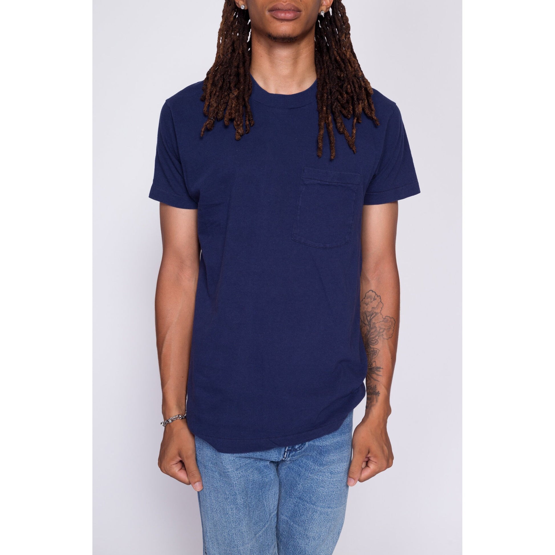 80s Plain Navy Blue Pocket Tee - Men's Medium | Vintage Fruit Of The Loom Cotton Blank T-Shirt
